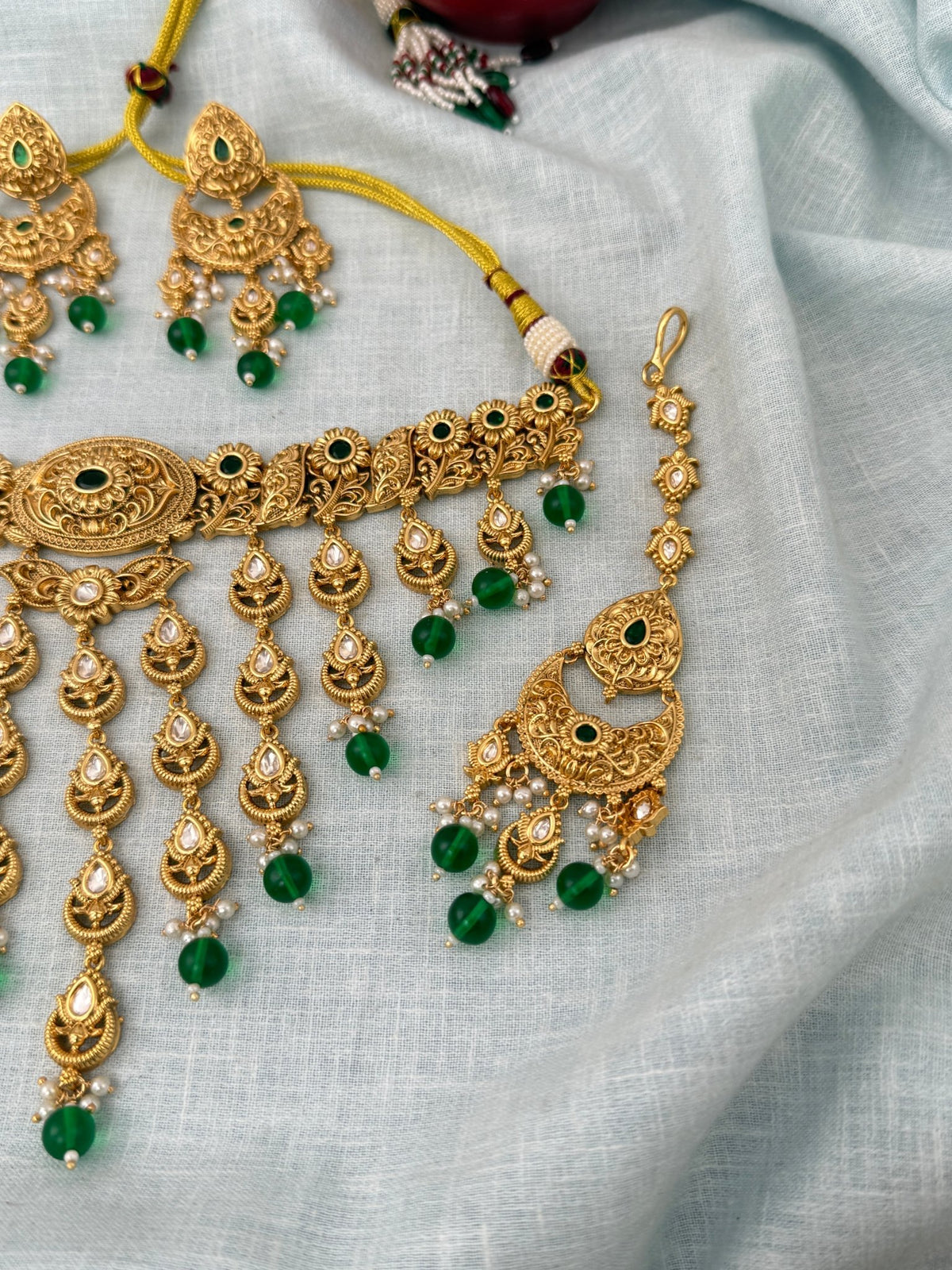Antique Kundan Grand Necklace With Maang Tikka Short Set | N1303 - Mahilas