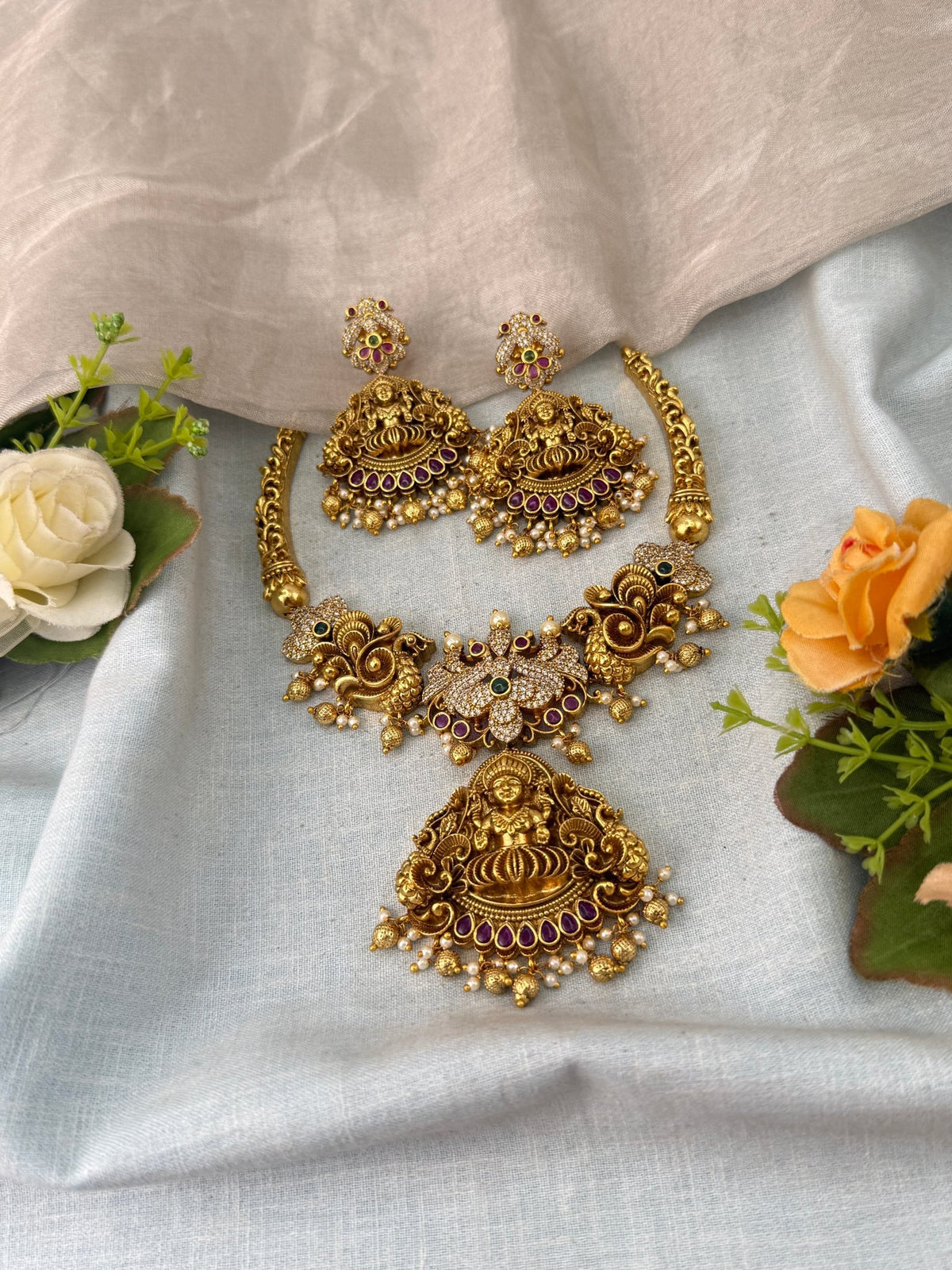 Antique Lakshmi Short Necklace Set | 029 - Mahilas