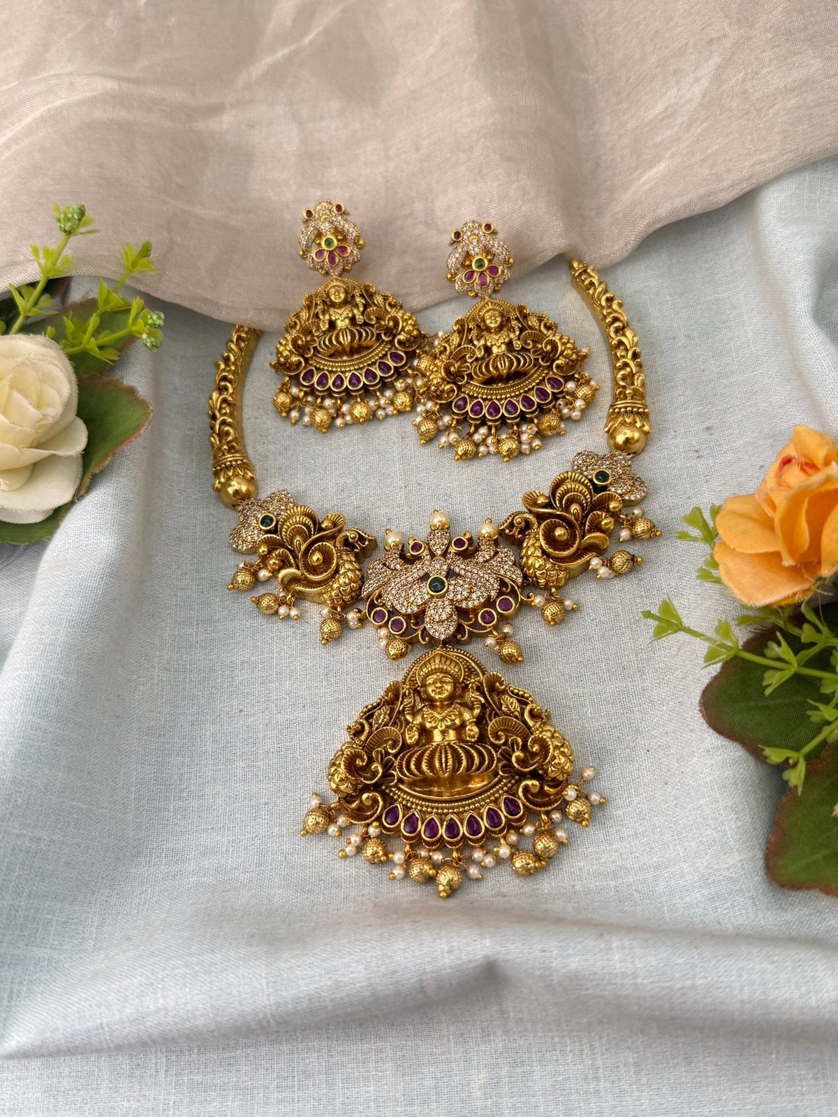 Antique Lakshmi Short Necklace Set | 029 - Mahilas