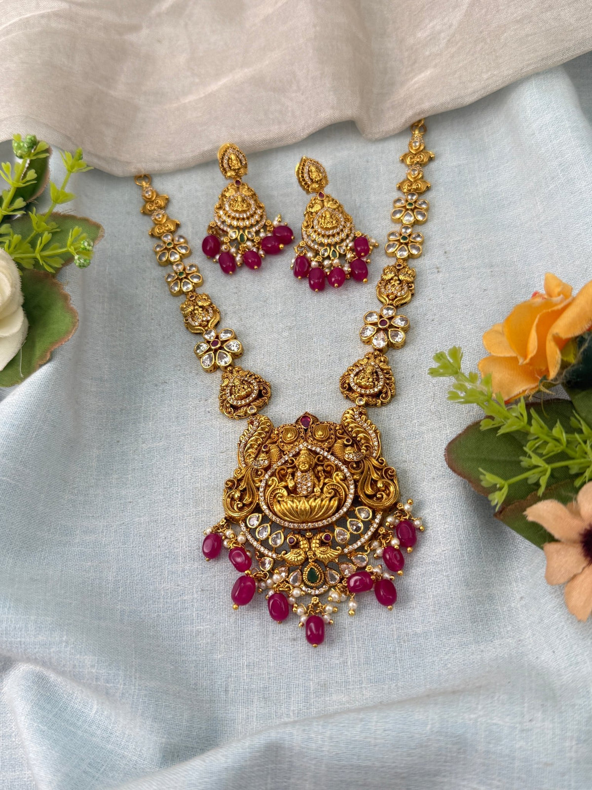 Antique Lakshmi Short Necklace Set | 039 - Mahilas