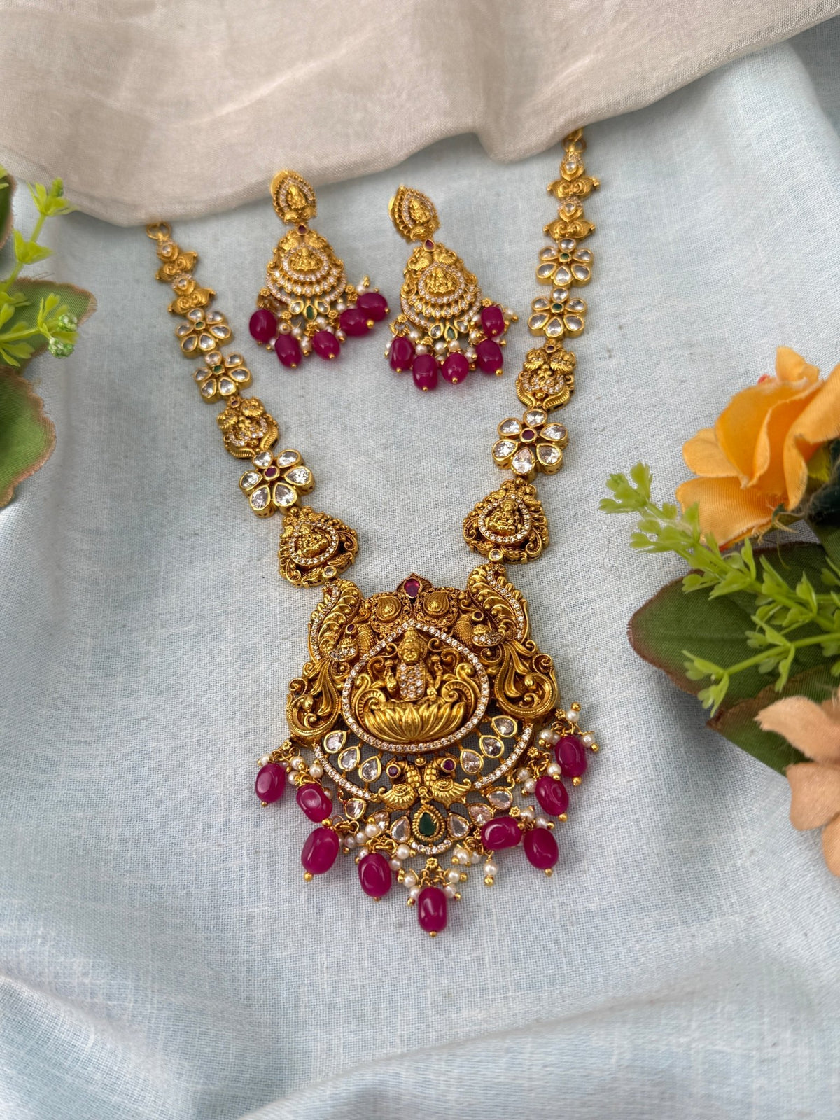 Antique Lakshmi Short Necklace Set | 039 - Mahilas