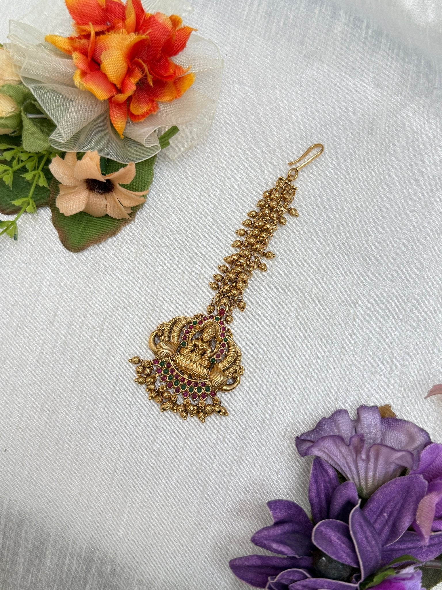 Antique Maang Teeka 4128 (2 Colours) - Mahilas