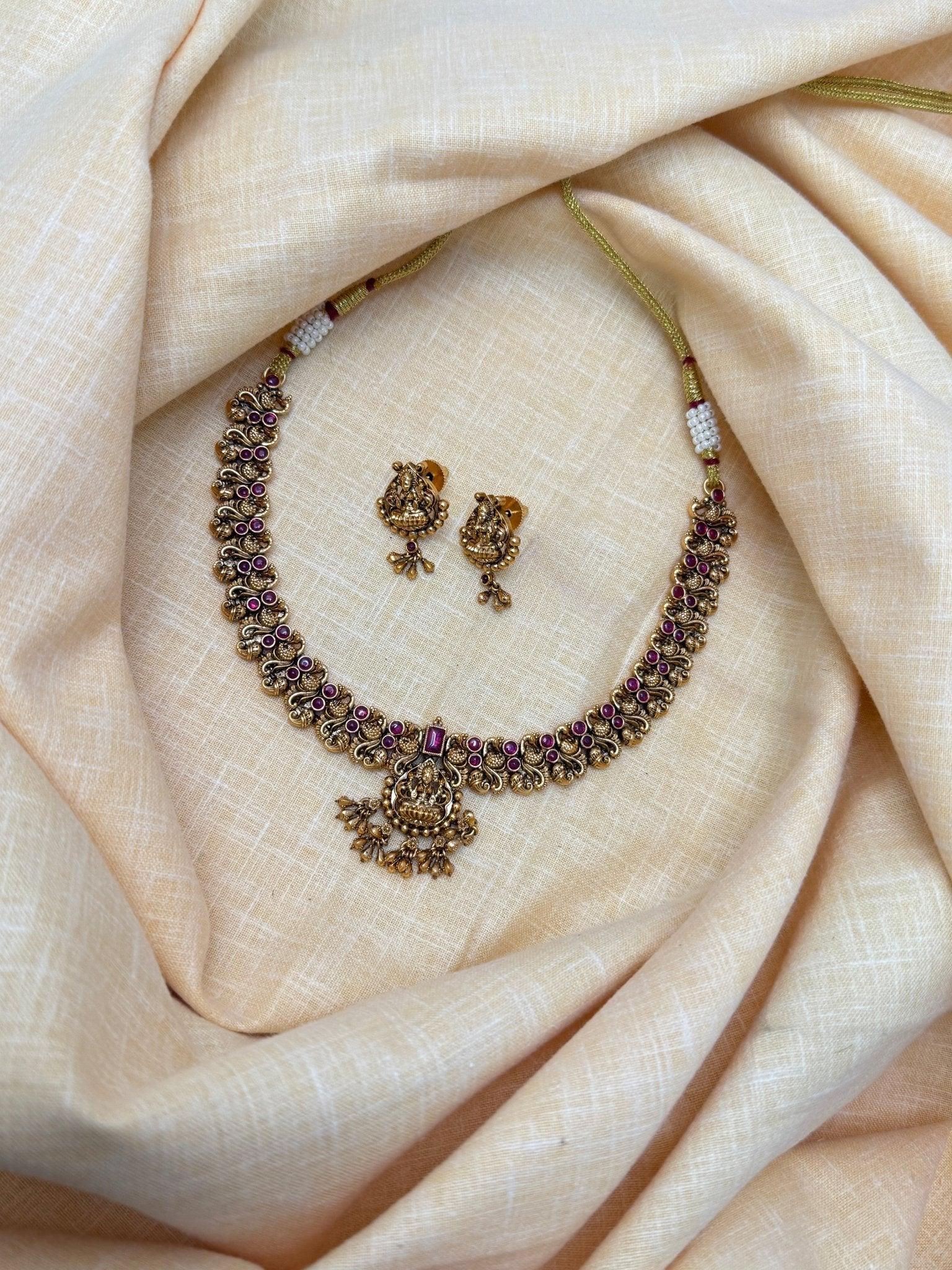 Antique Necklace 0340 - Mahilas