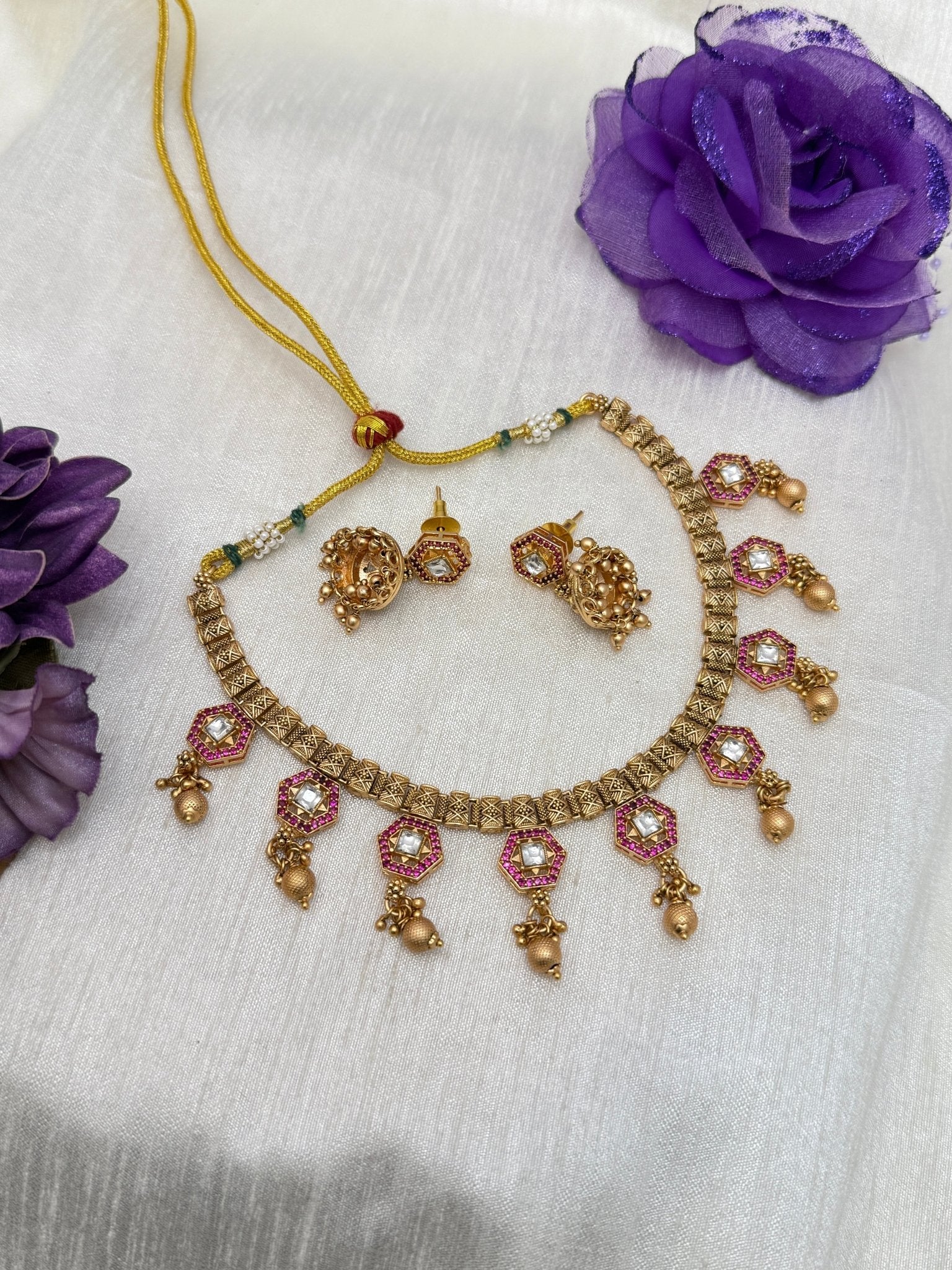 Antique Necklace 0724 ( 3 Colours ) - Mahilas