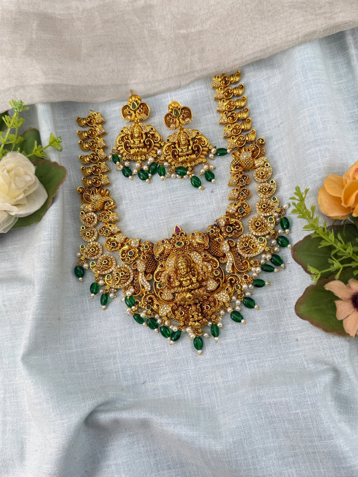 Antique Necklace Lakshmi Mango Grand Short Set | N0468 - Mahilas