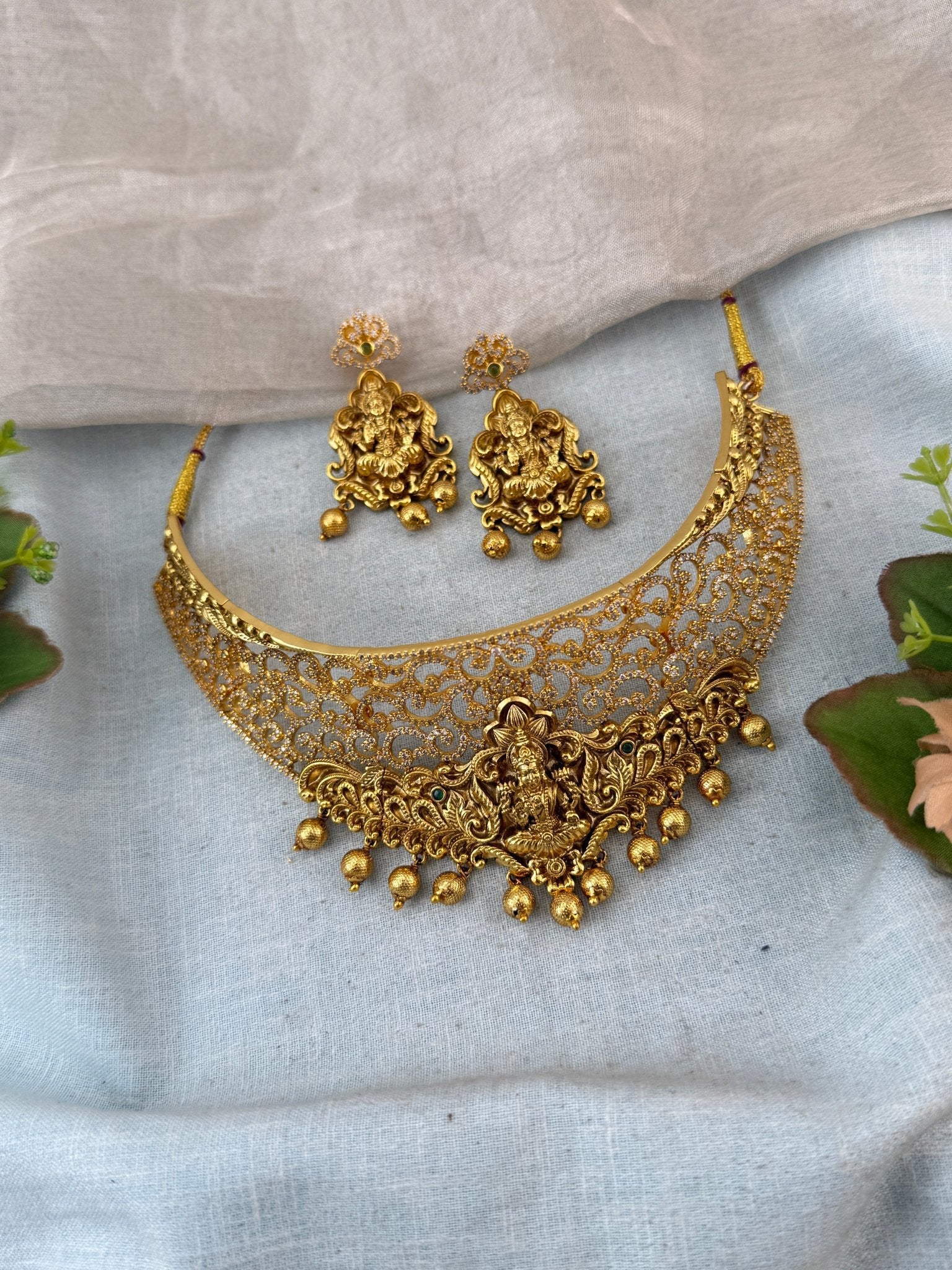 Antique Necklace Peacock Lakshmi Royal Choker Set | N0121 - Mahilas