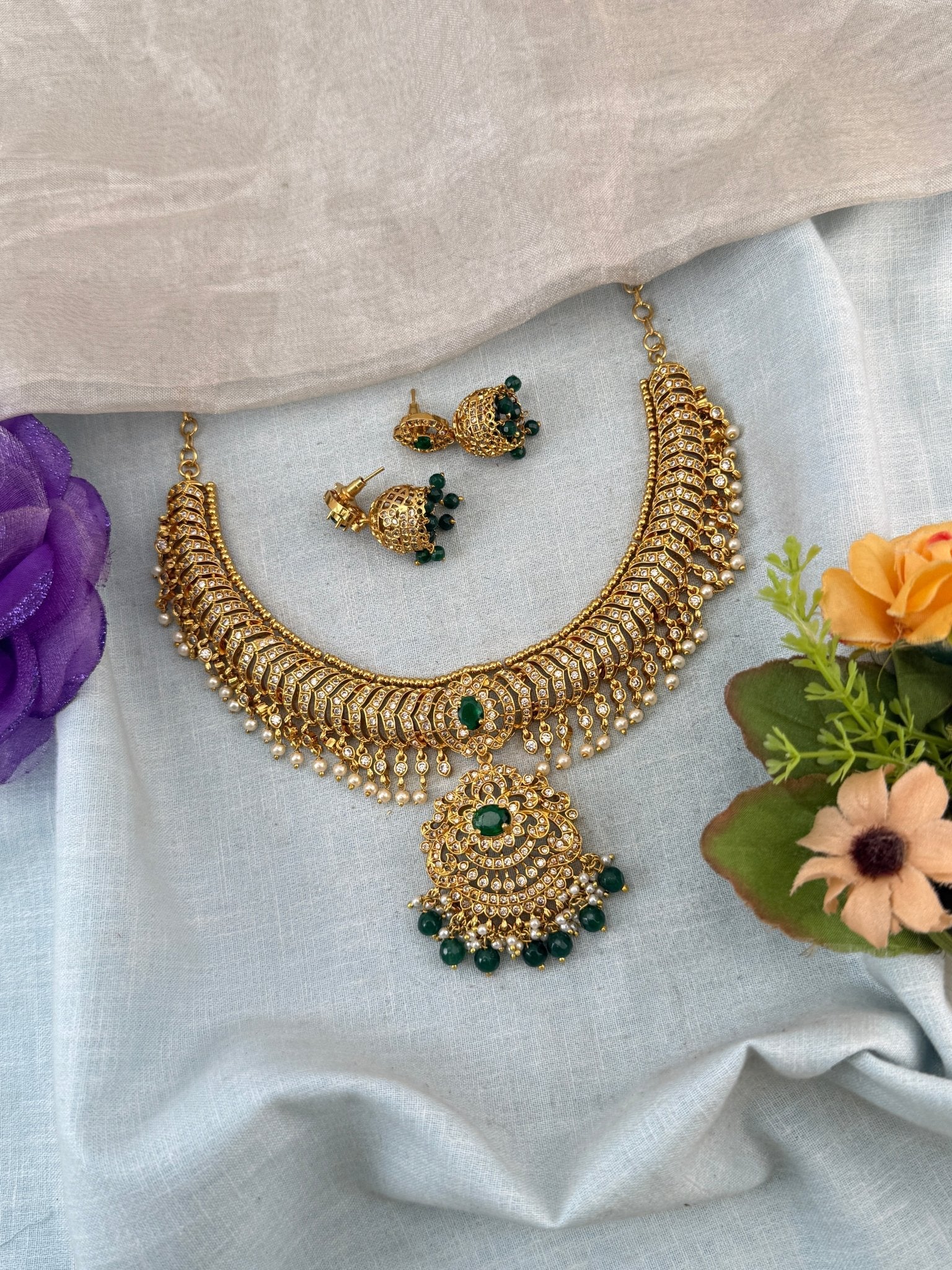Antique Necklace Stone Pendant Royal Short Set | N0067 - Mahilas
