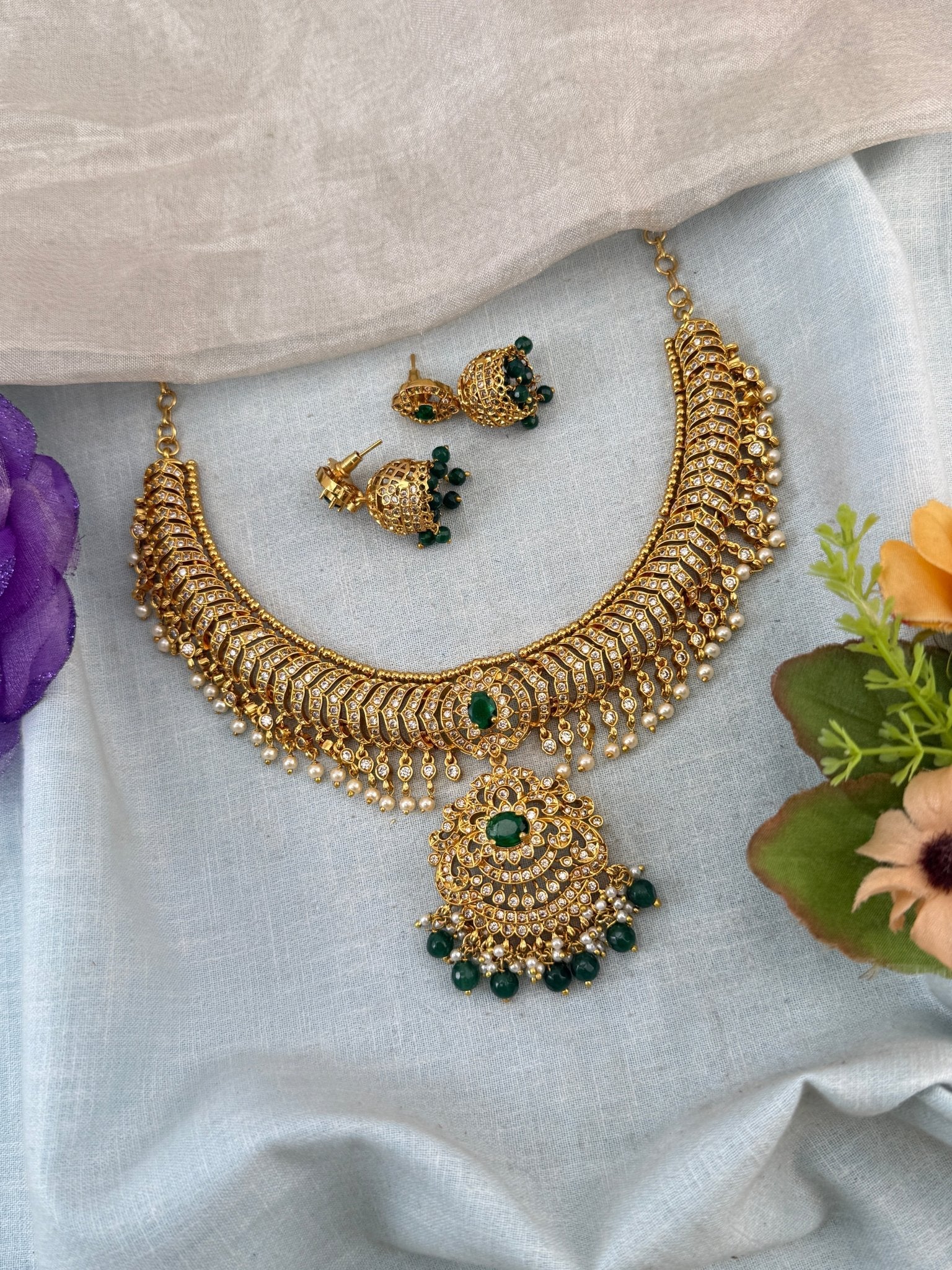 Antique Necklace Stone Pendant Royal Short Set | N0067 - Mahilas