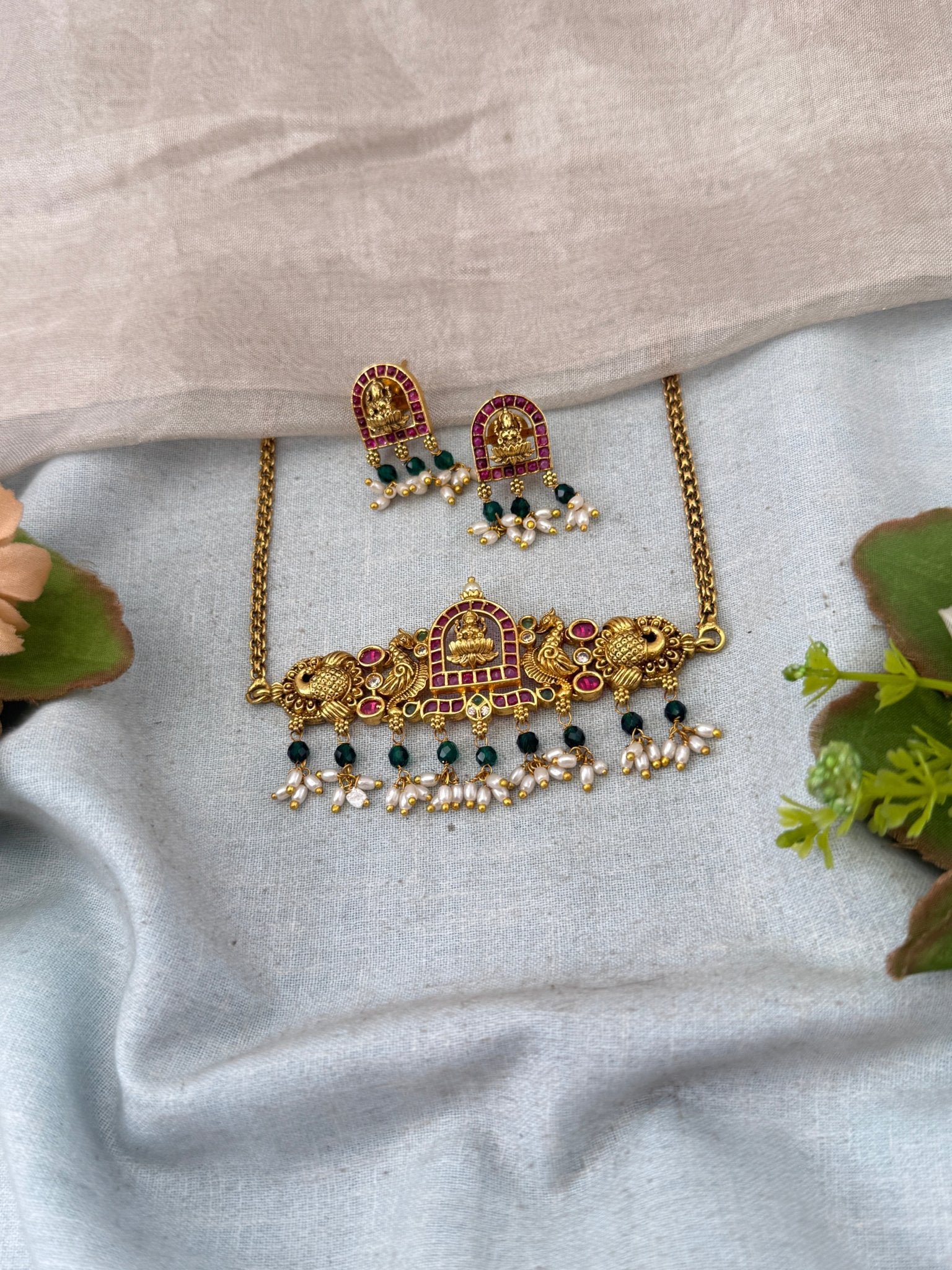 Antique Peacock Lakshmi Kanti Necklace Set | No297 - Mahilas