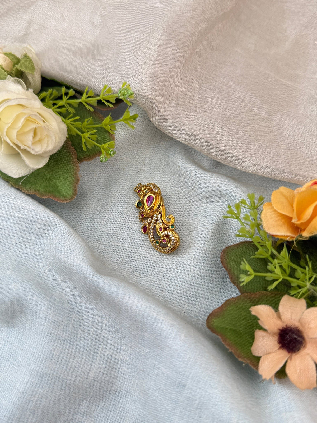 Antique Peacock Saree Pin | 005 - Mahilas