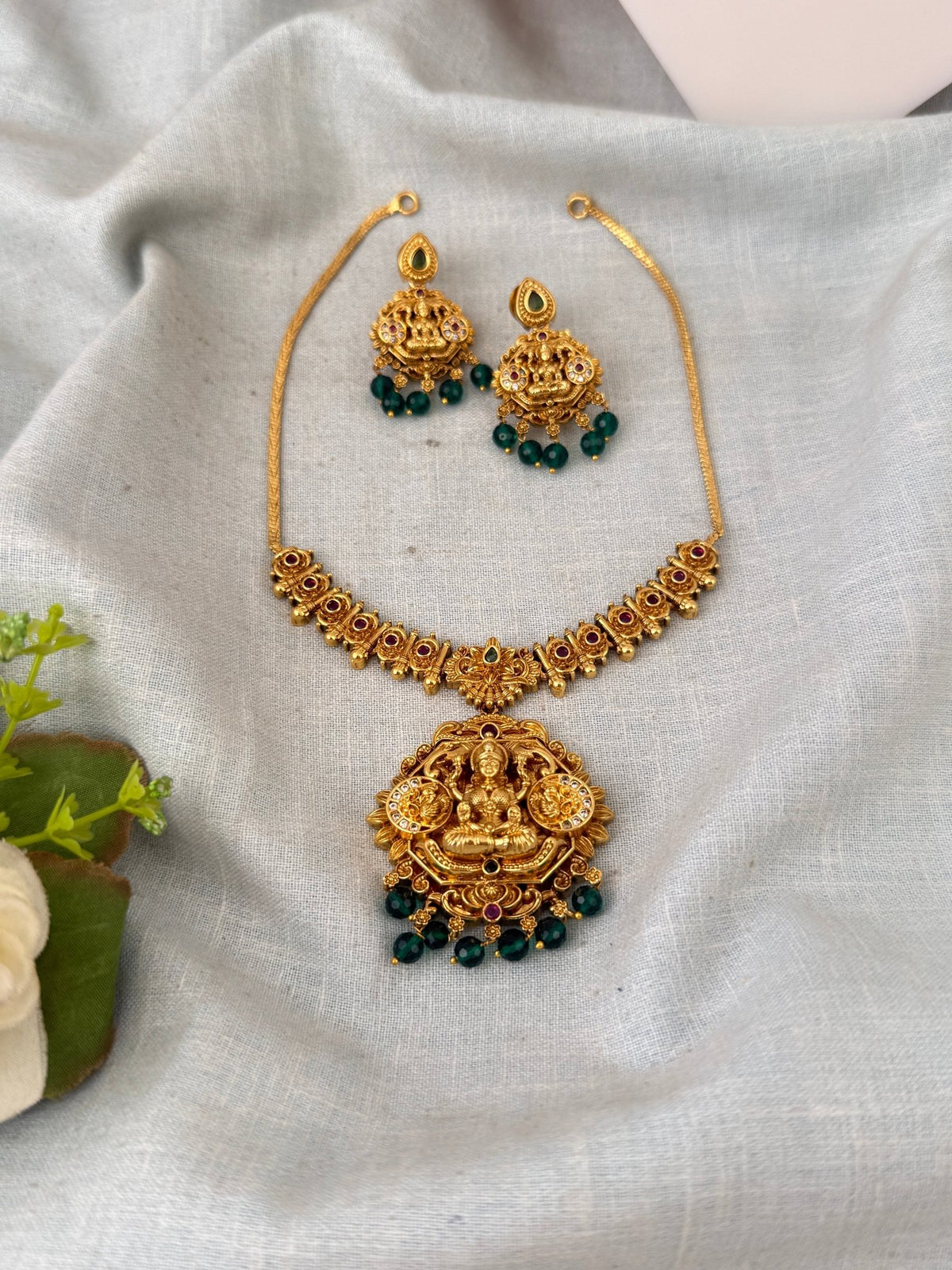 Antique Premium Necklace Lakshmi Pendant Short Set | N0684 - Mahilas