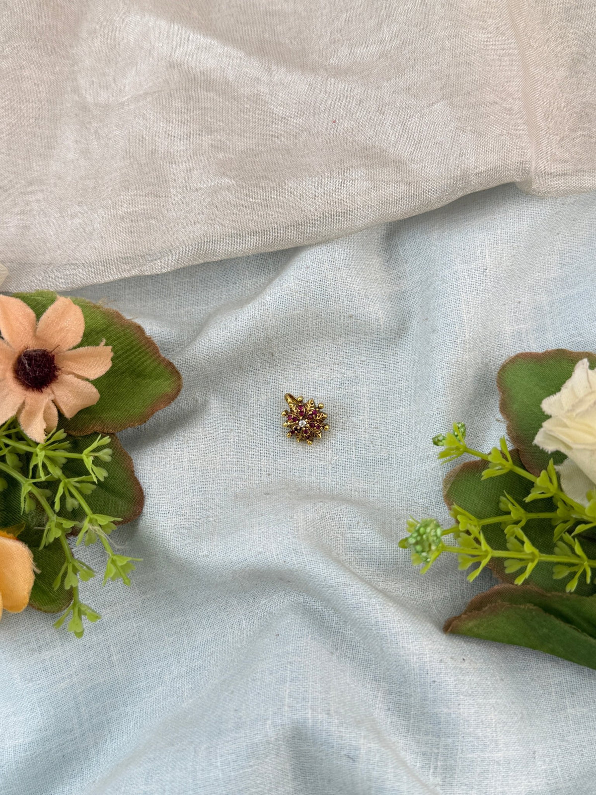 Antique Pressing Nose Pin | 001 - Mahilas