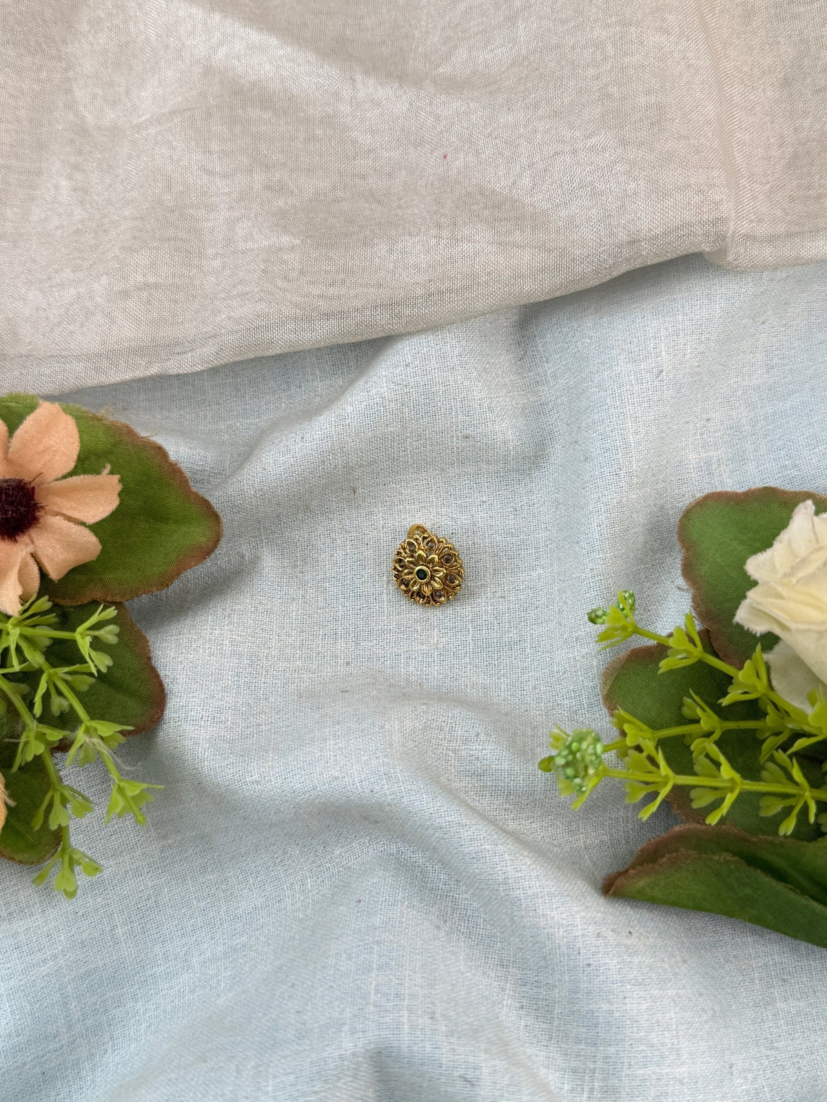 Antique Pressing Nose Pin | 002 - Mahilas