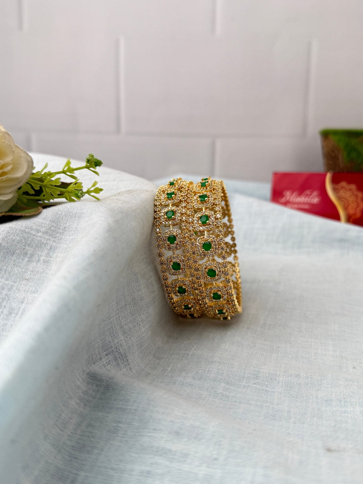 Antique Stone Luxurious Bangles| Set Of 2| B0489 - Mahilas