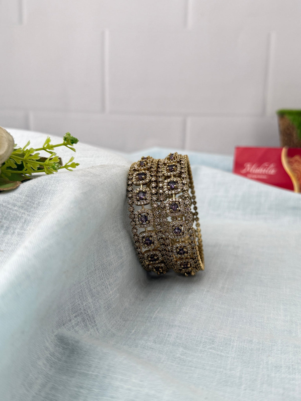 Antique Stone Luxurious Bangles| Set Of 2| B0500 - Mahilas