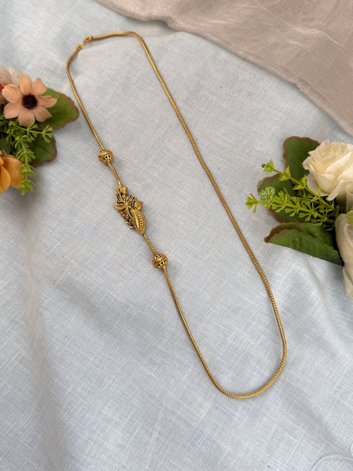 Antique Stone Mogappu Chain | 0105 - Mahilas