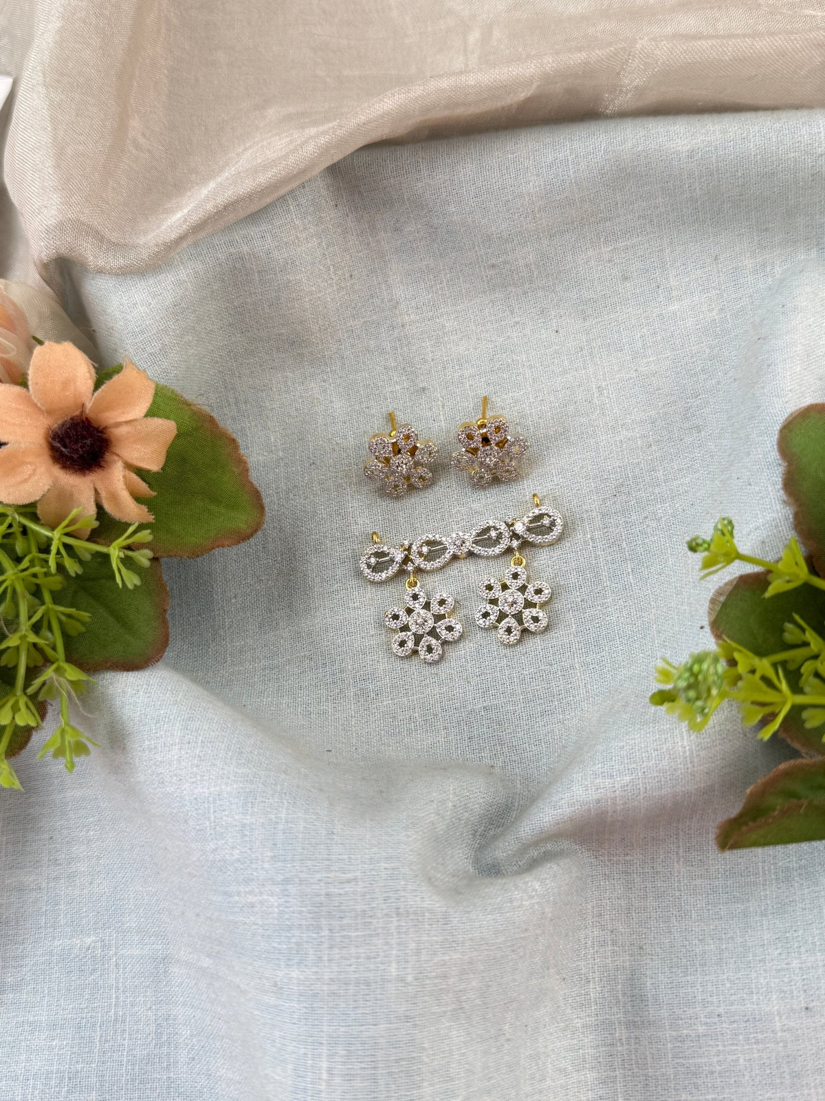 Antique Stone Pendant with Earrings | 035 - Mahilas