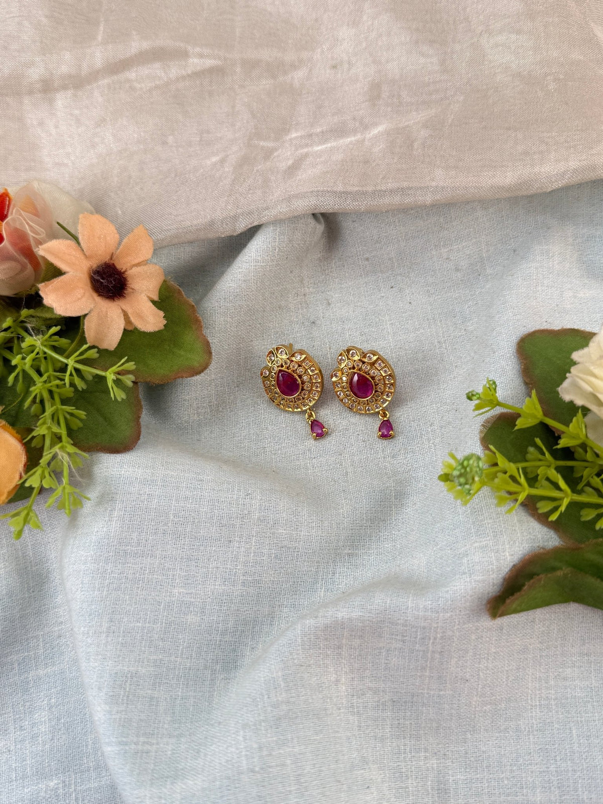 Antique Stone Stud Earring | 084 - Mahilas