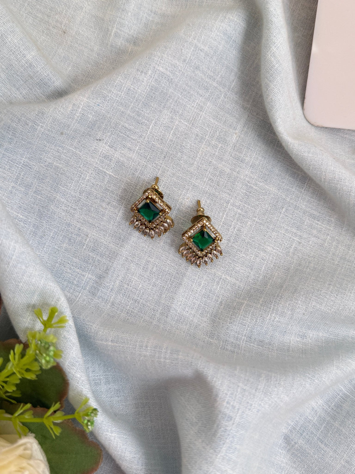 Antique Stone Stud Earrings | E0279 - Mahilas