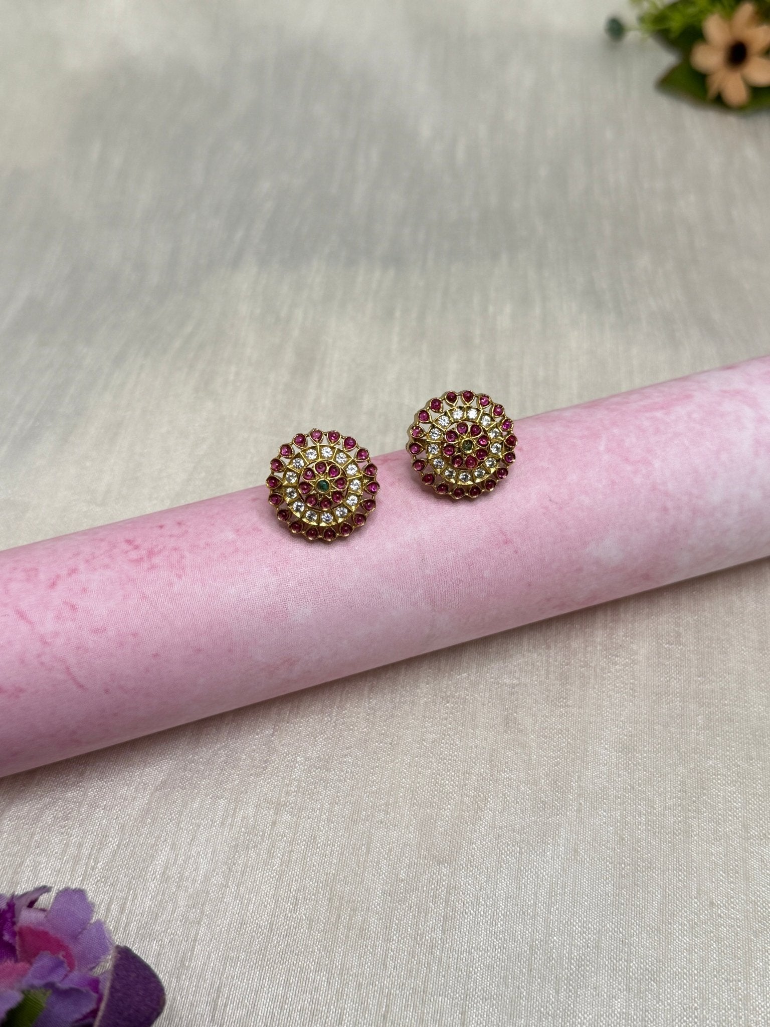 Antique Stud Earrings 0242 - Mahilas