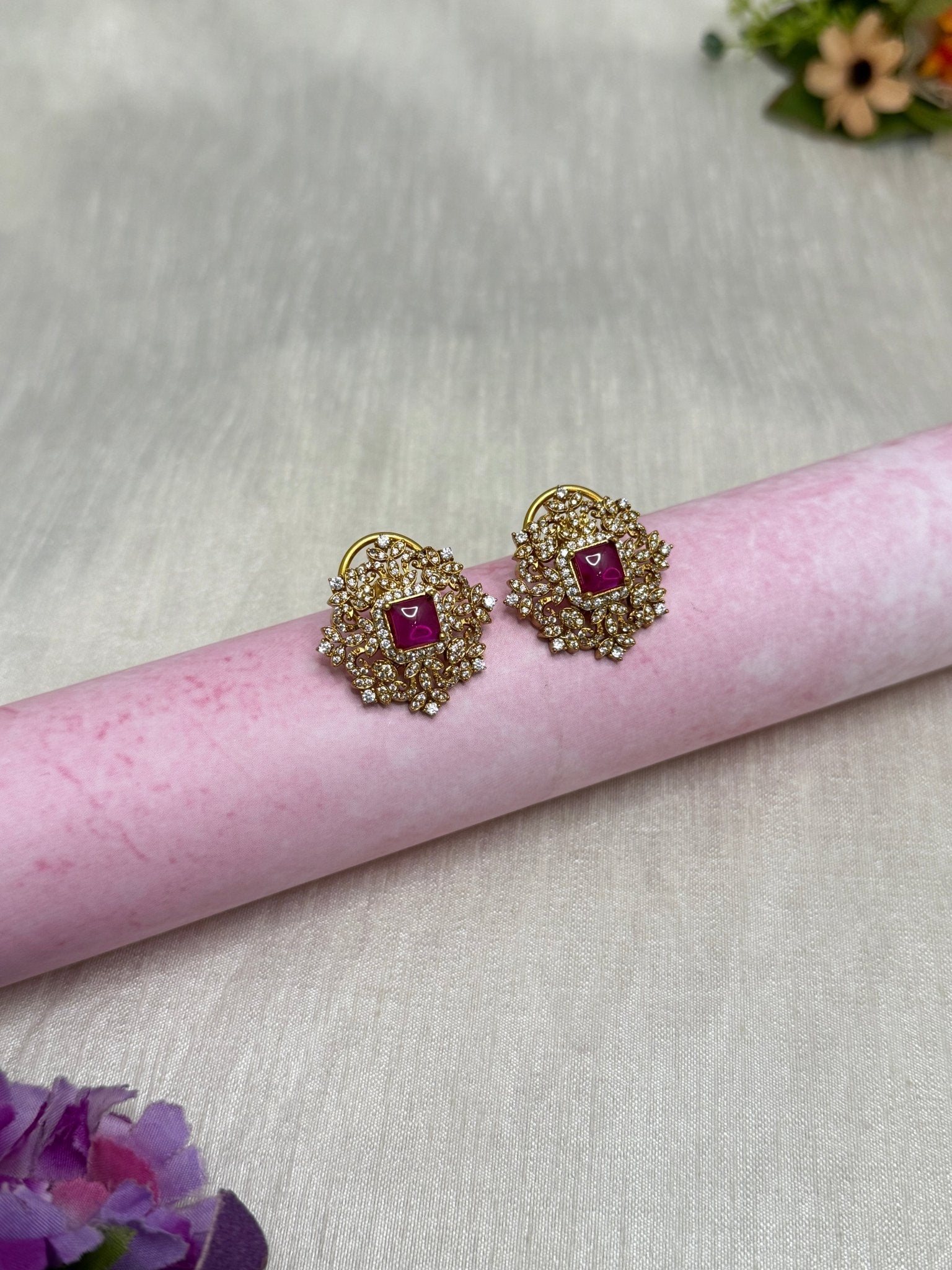 Antique Stud Earrings 0245 - Mahilas