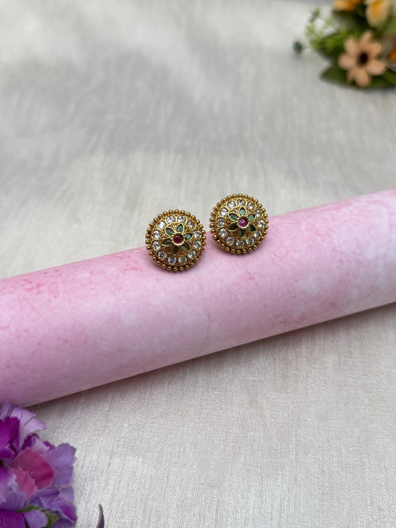 Antique Stud Earrings 0266 - Mahilas