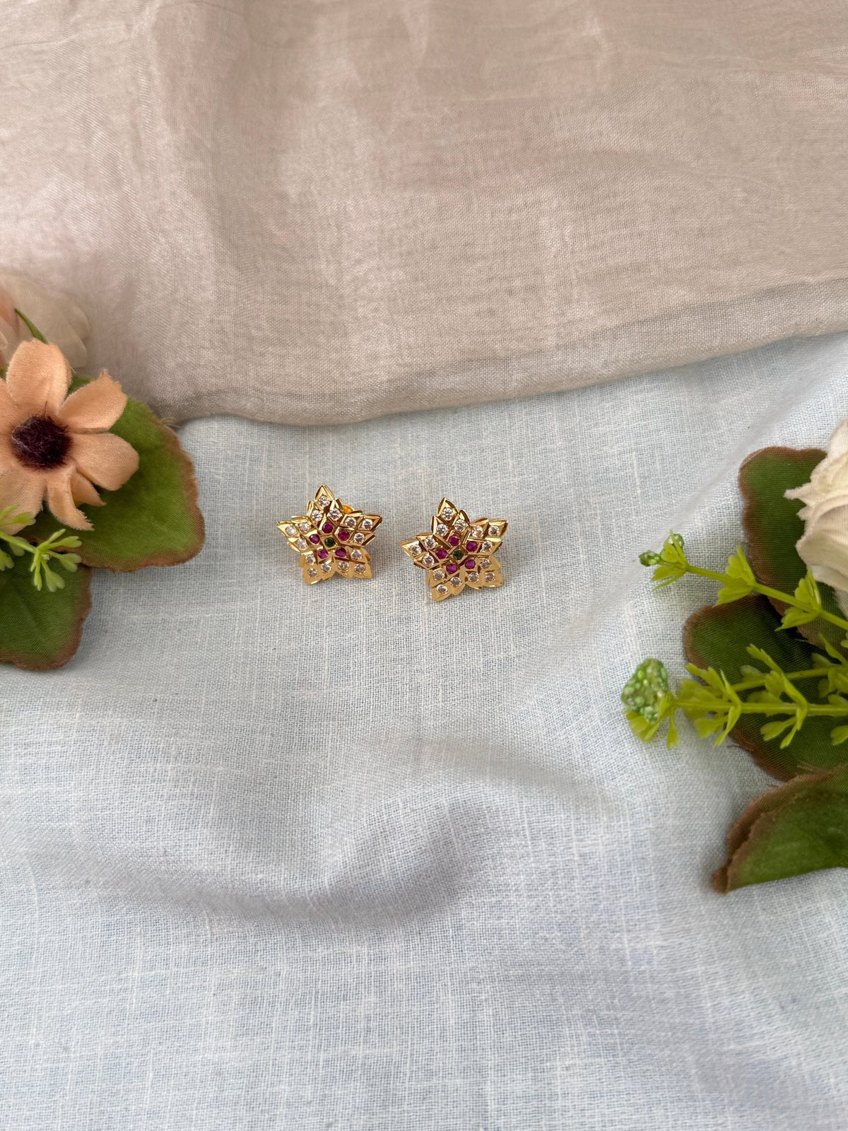 Antique Stud Earrings | E0202 B - Mahilas