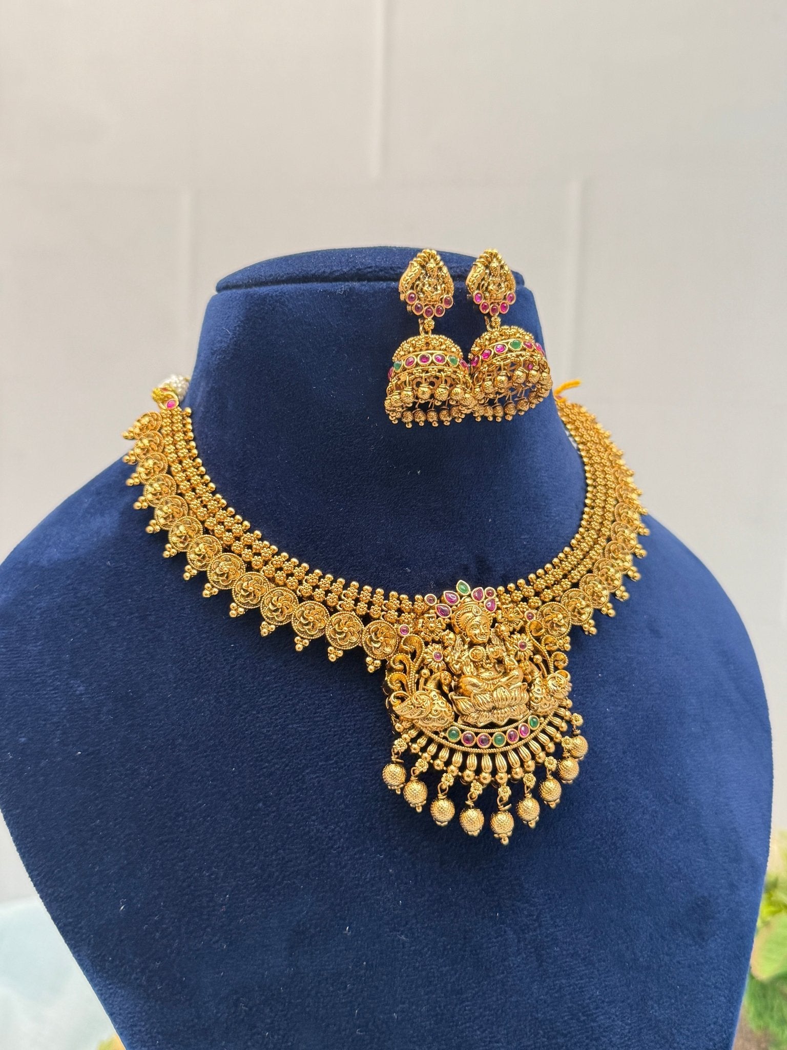 Designer Antique Necklace Set 400 - Mahilas