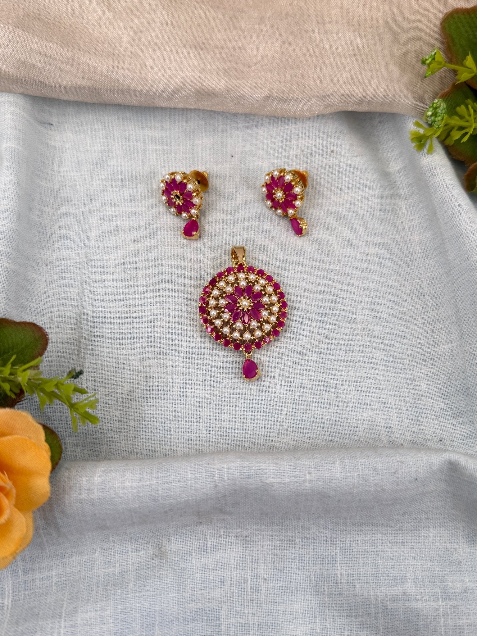 Designer Antique Stone Pendant With Earrings Set 255 - Mahilas