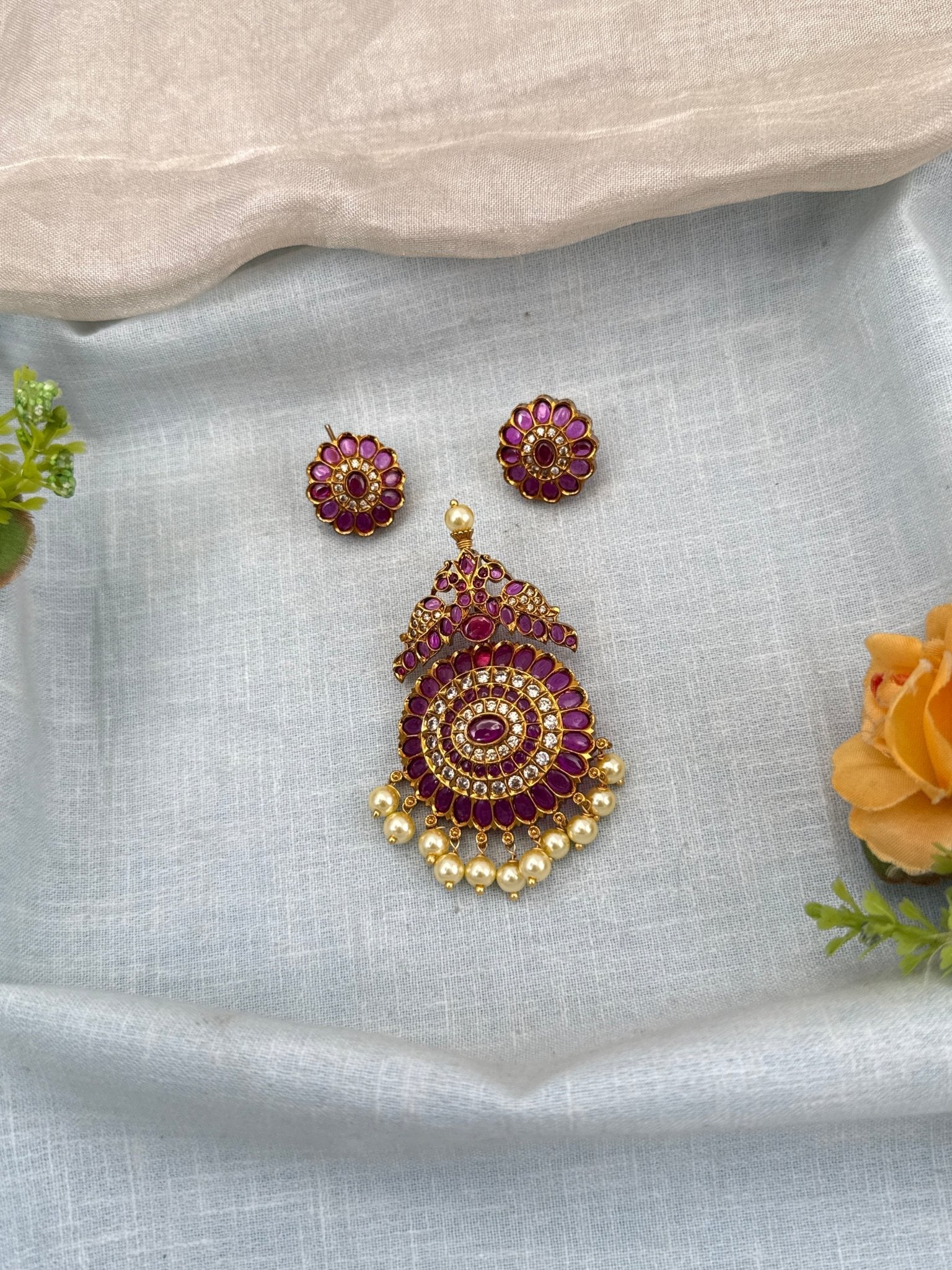 Designer Antique Stone Pendant With Earrings Set 303 - Mahilas
