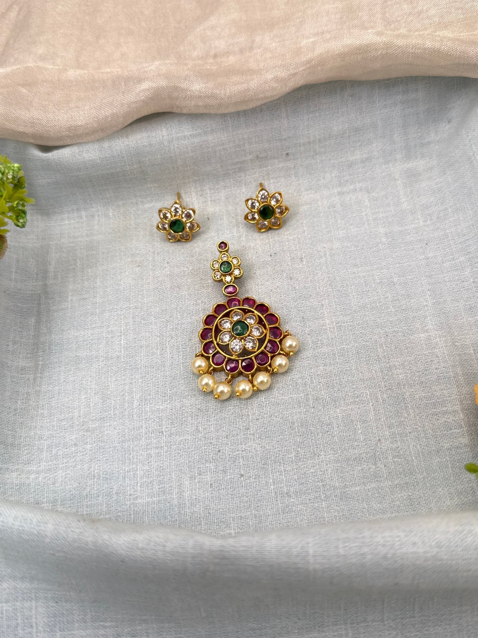 Designer Antique Stone Pendant With Earrings Set 307 - Mahilas