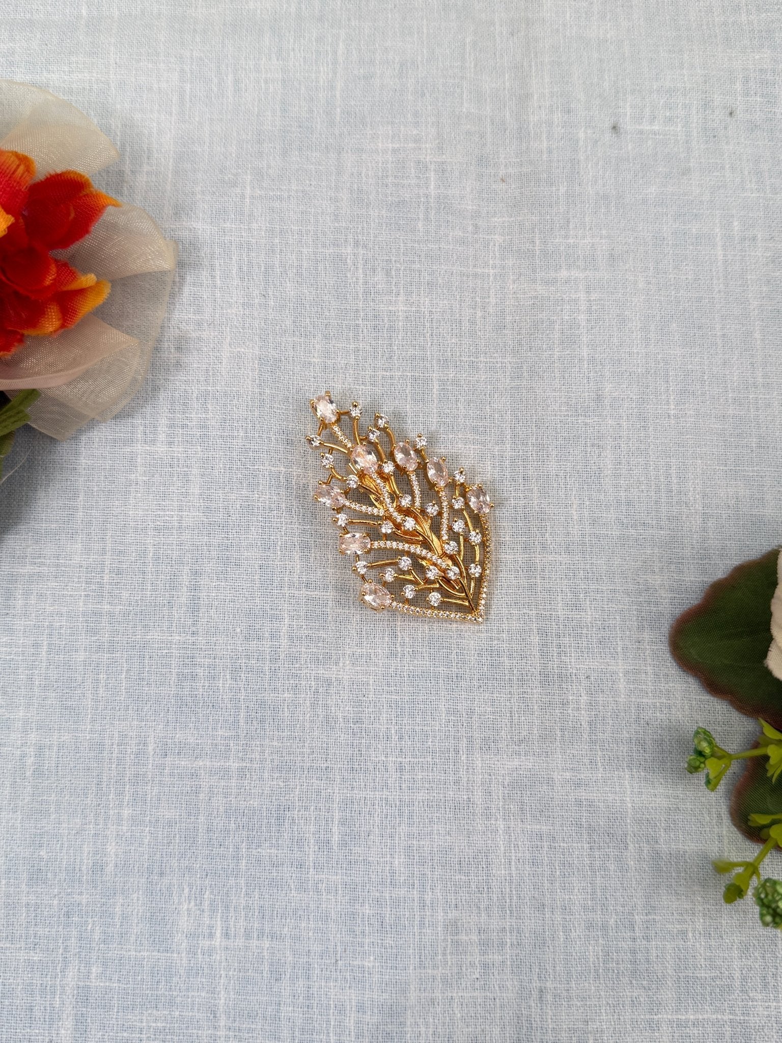 Designer Antique Stone Saree Pins 2002 - Mahilas