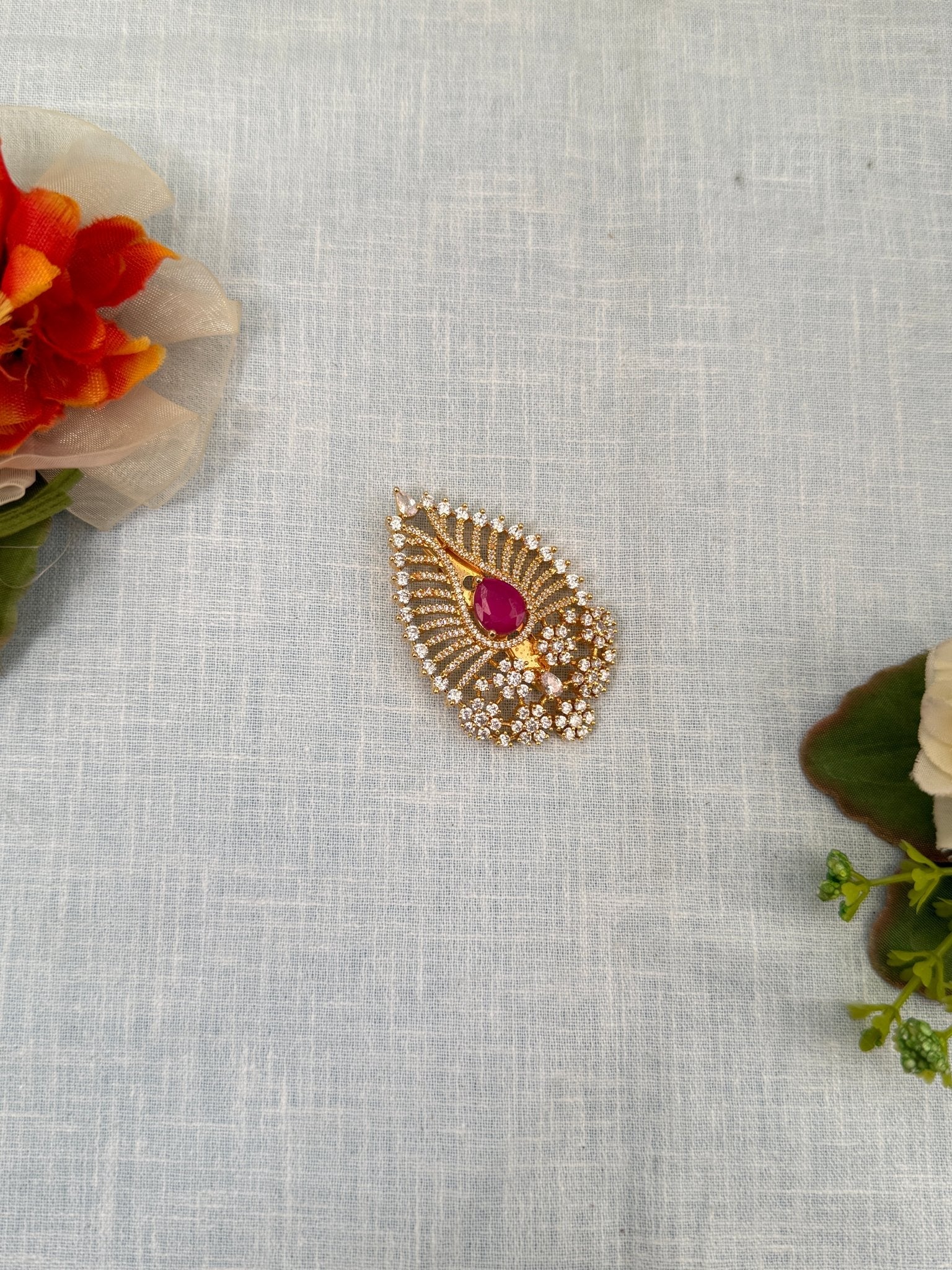 Designer Antique Stone Saree Pins 2009 - Mahilas