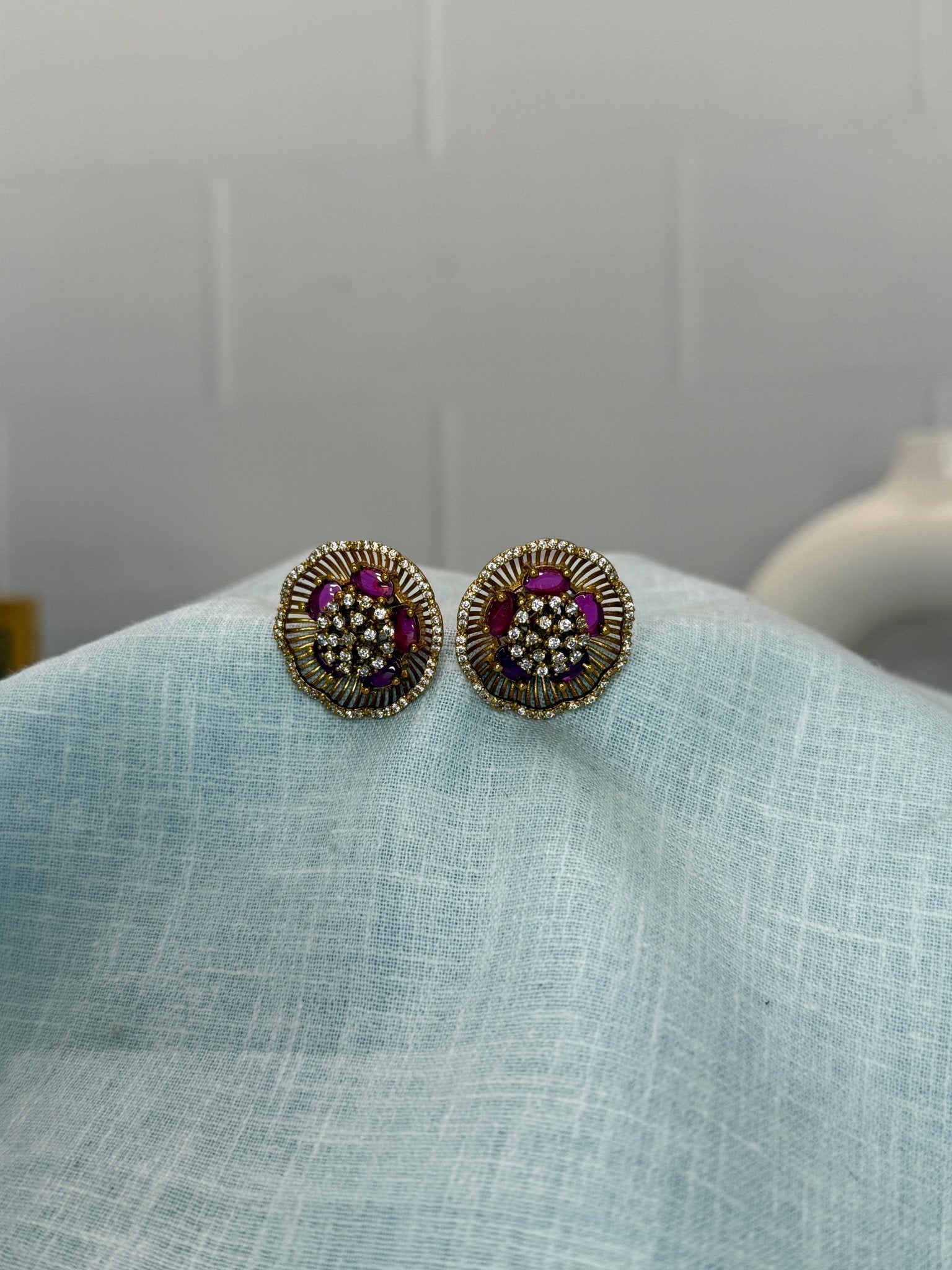 Designer Antique Stud Earrings 0284 - Mahilas