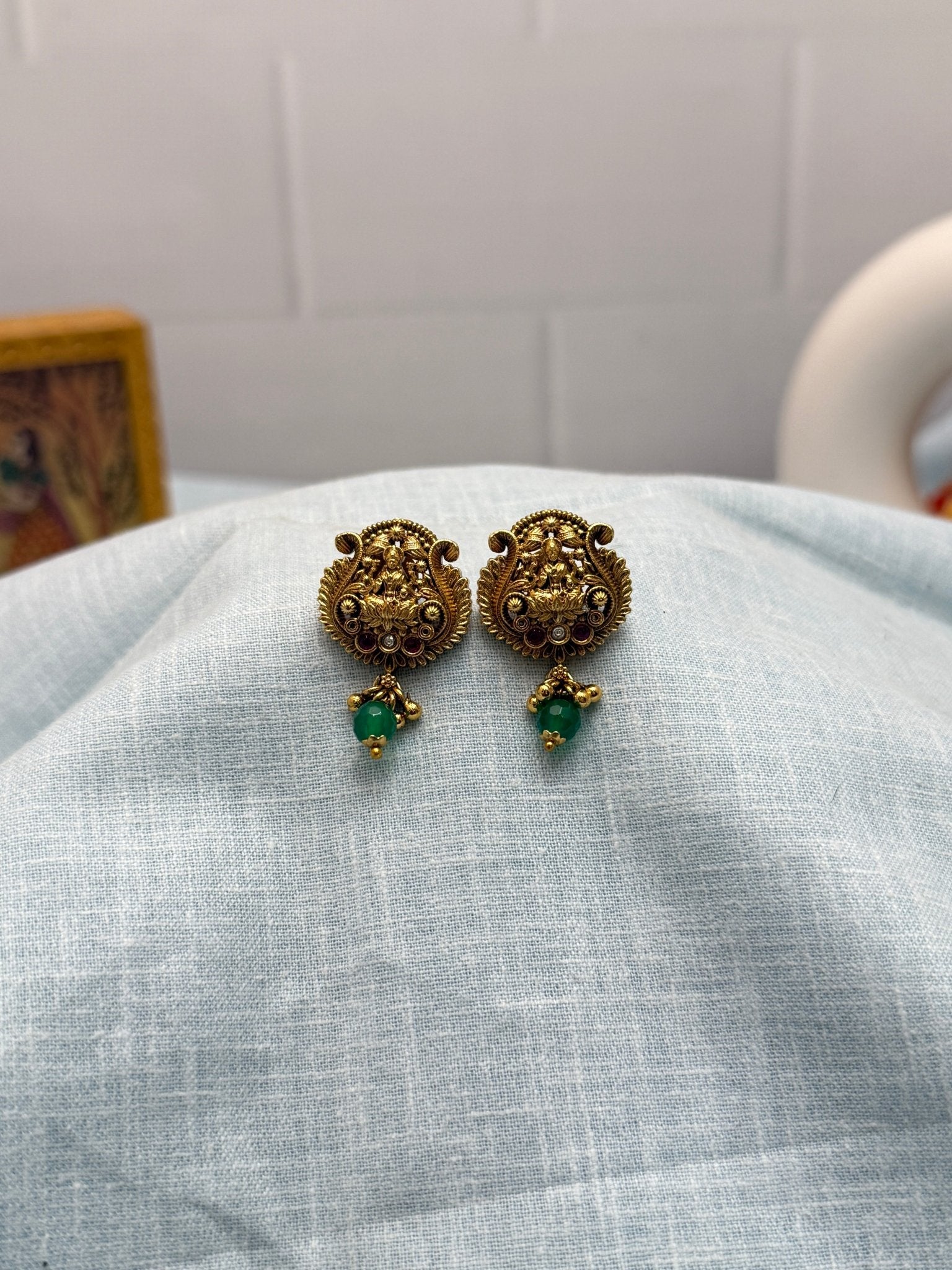 Designer Antique Stud Earrings 0298 - Mahilas