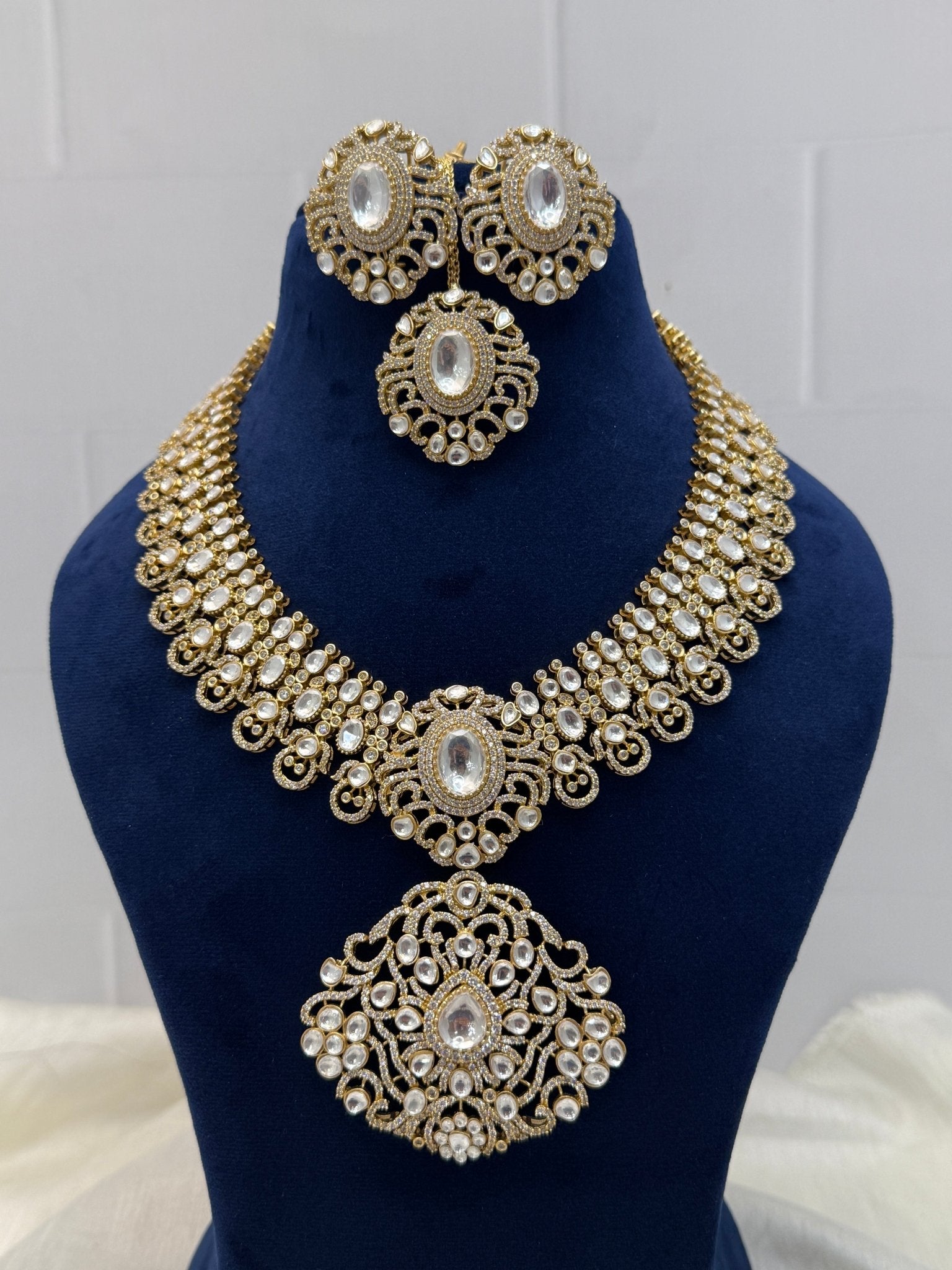 Designer Luxurious Kundan Necklace Set 1095 - Mahilas