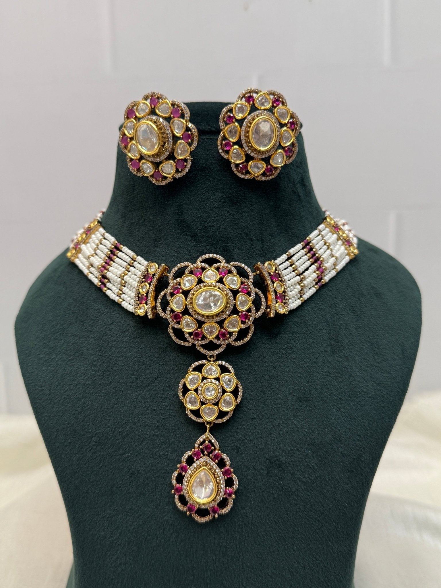 Designer Luxurious Kundan Necklace Set 1098 - Mahilas