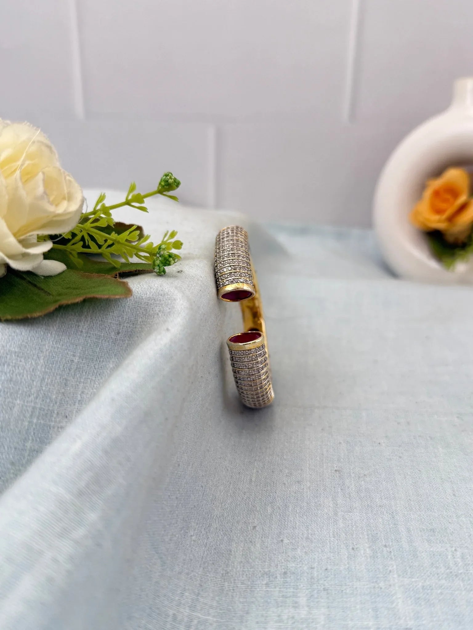 Designer Statement Stone Bracelet 7048 - Mahilas