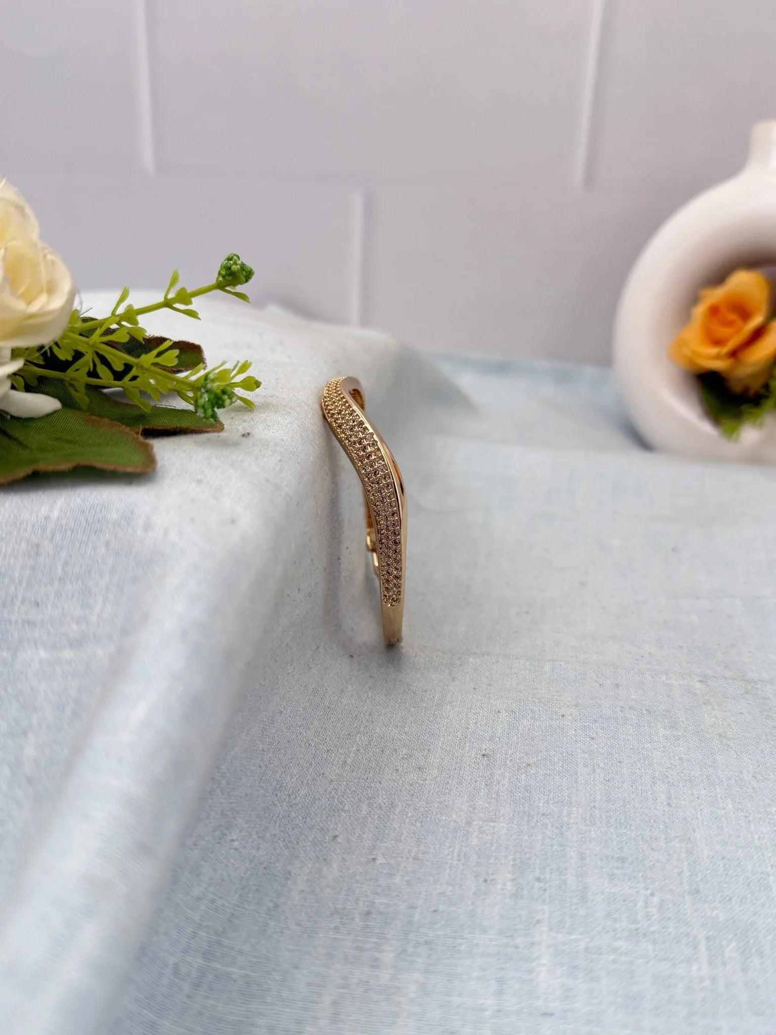 Designer Statement Stone Bracelet 7054 - Mahilas