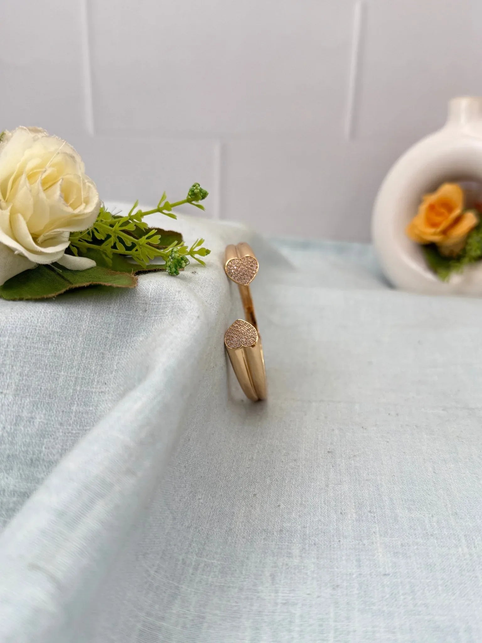 Designer Statement Stone Bracelet 7060 - Mahilas