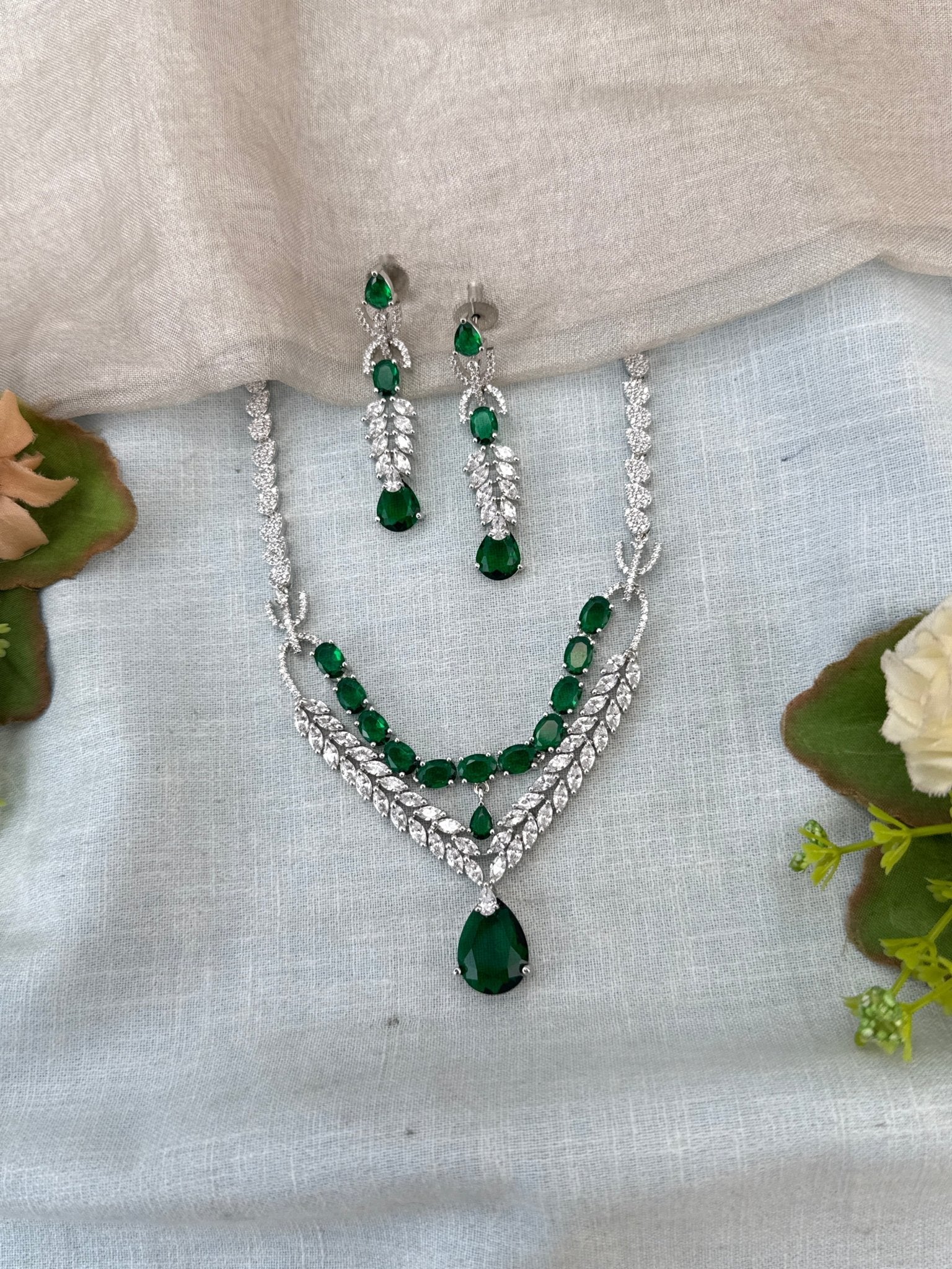 Designer Stone Short Necklace Set 814 - Mahilas