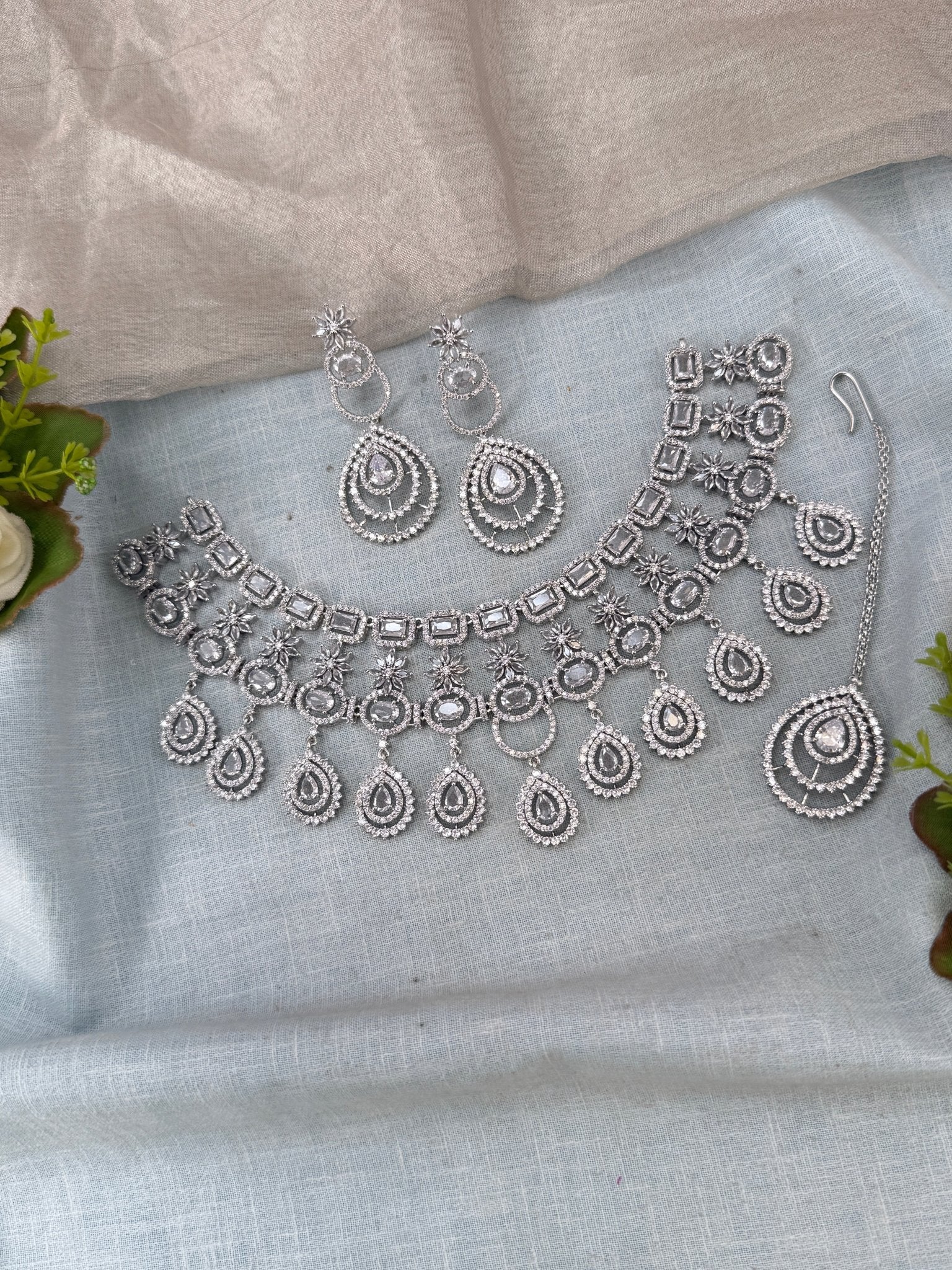 Designer Stone Short Necklace Set 831 - Mahilas