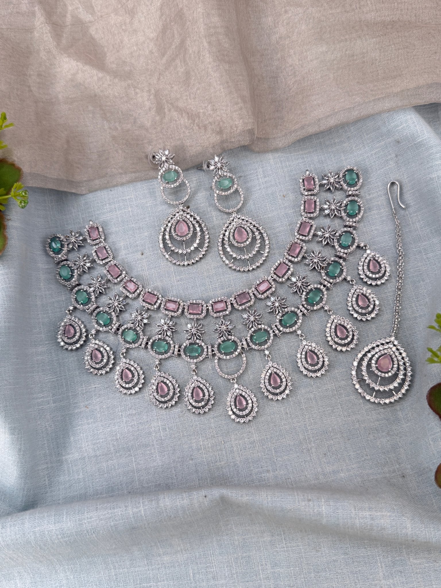 Designer Stone Short Necklace Set 832 - Mahilas