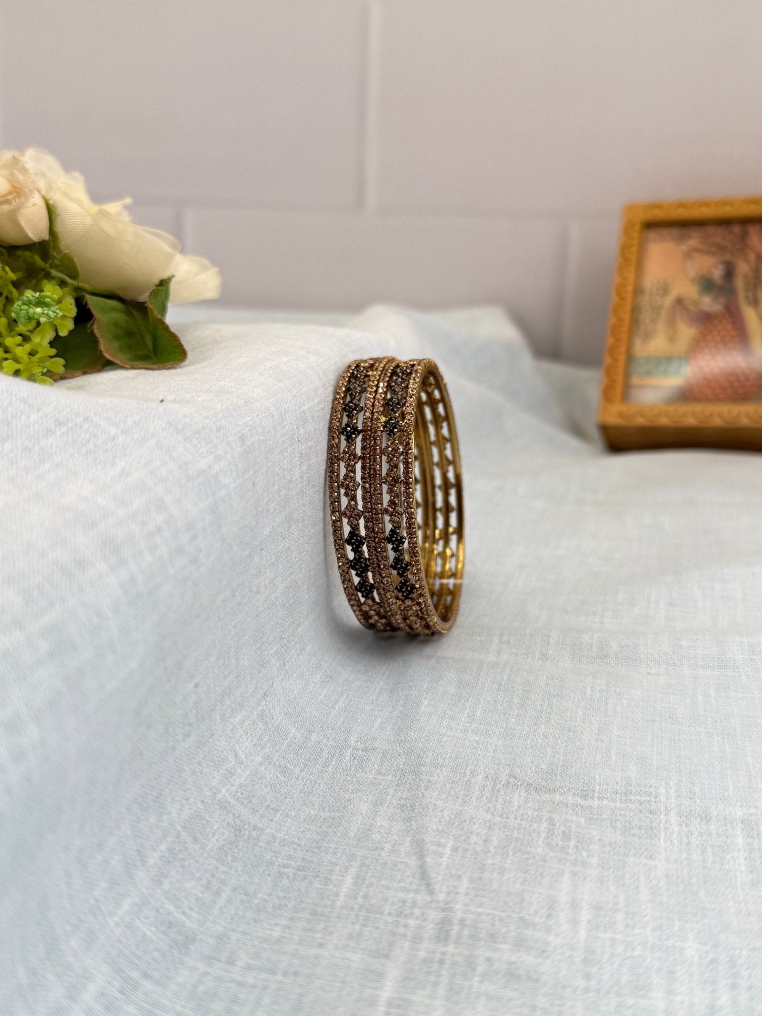 Designer Victorian Antique Stone Bangles 7000 - 9 Colors - Mahilas