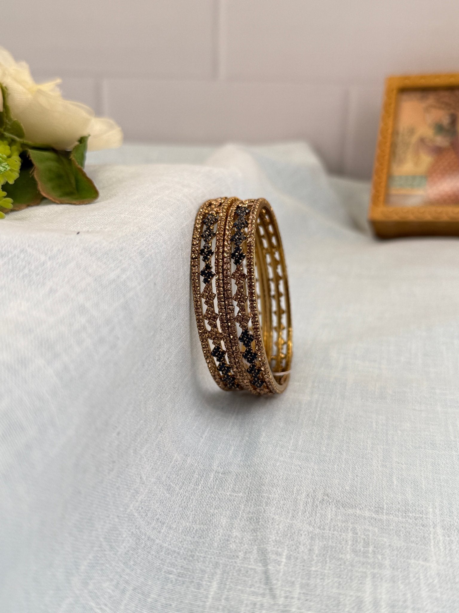 Designer Victorian Antique Stone Bangles 7000 - 9 Colors - Mahilas