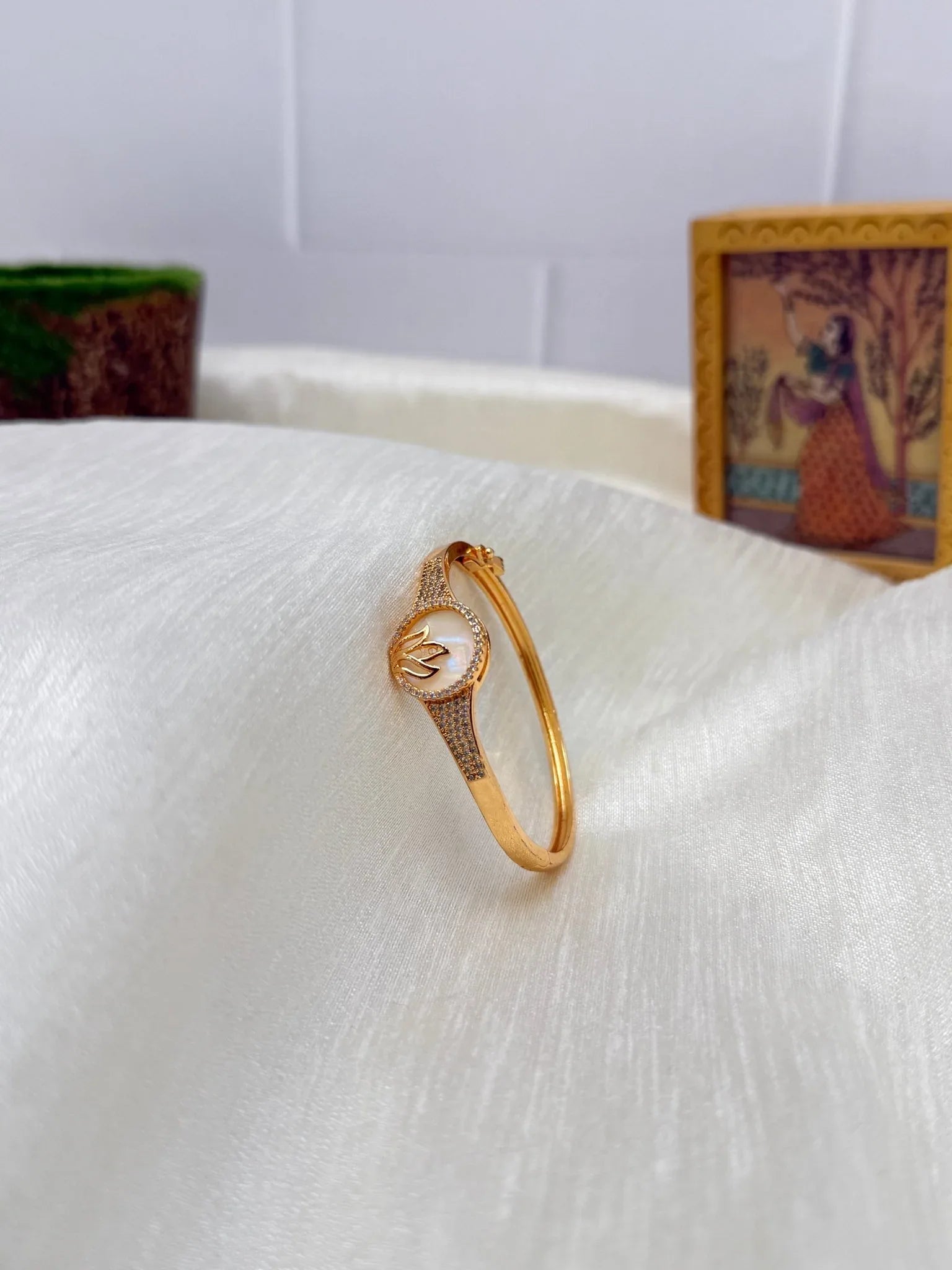 Elegant Bracelet 6817 - Mahilas