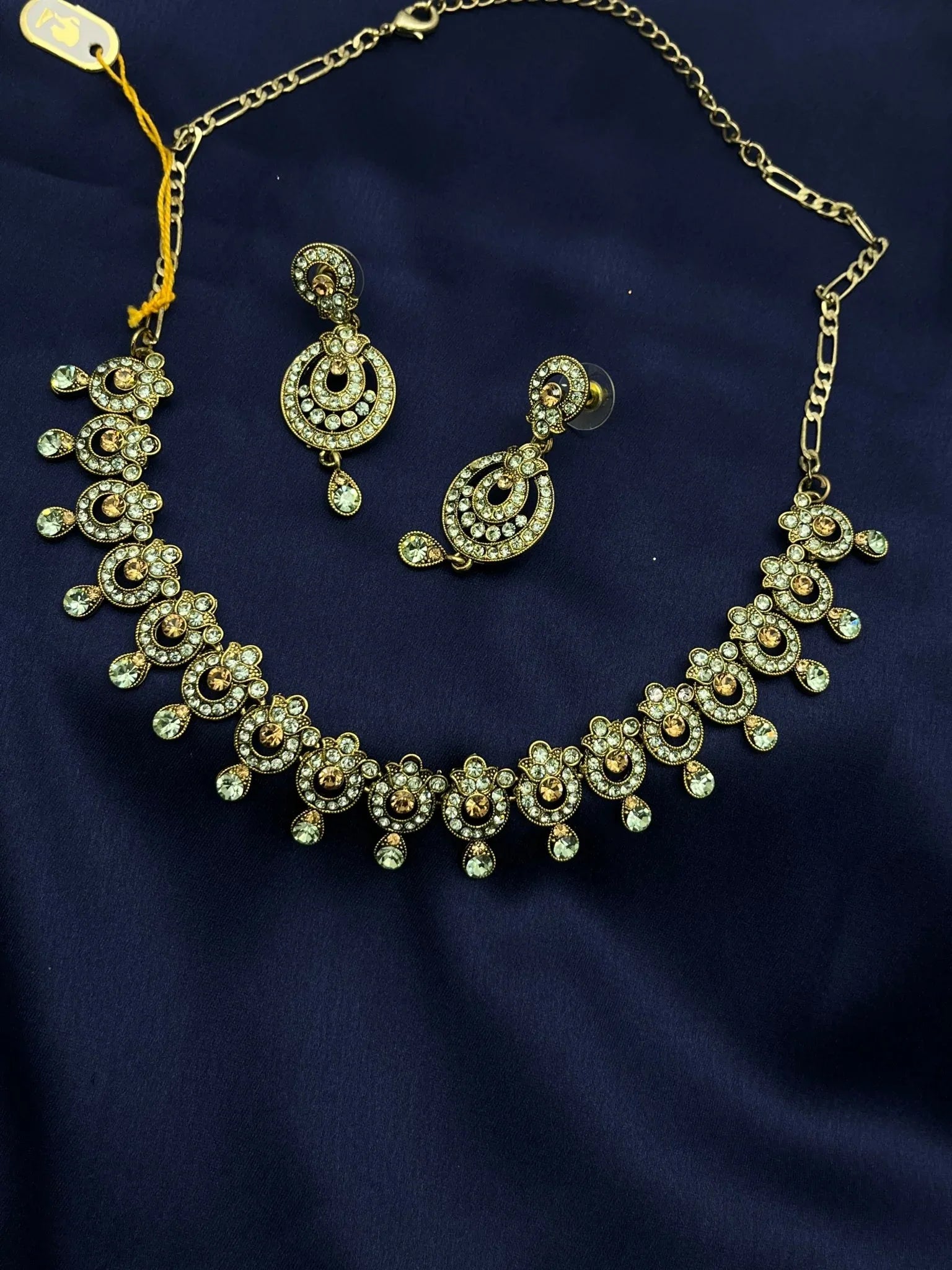 Fancy Stone Necklace 1700 - Mahilas