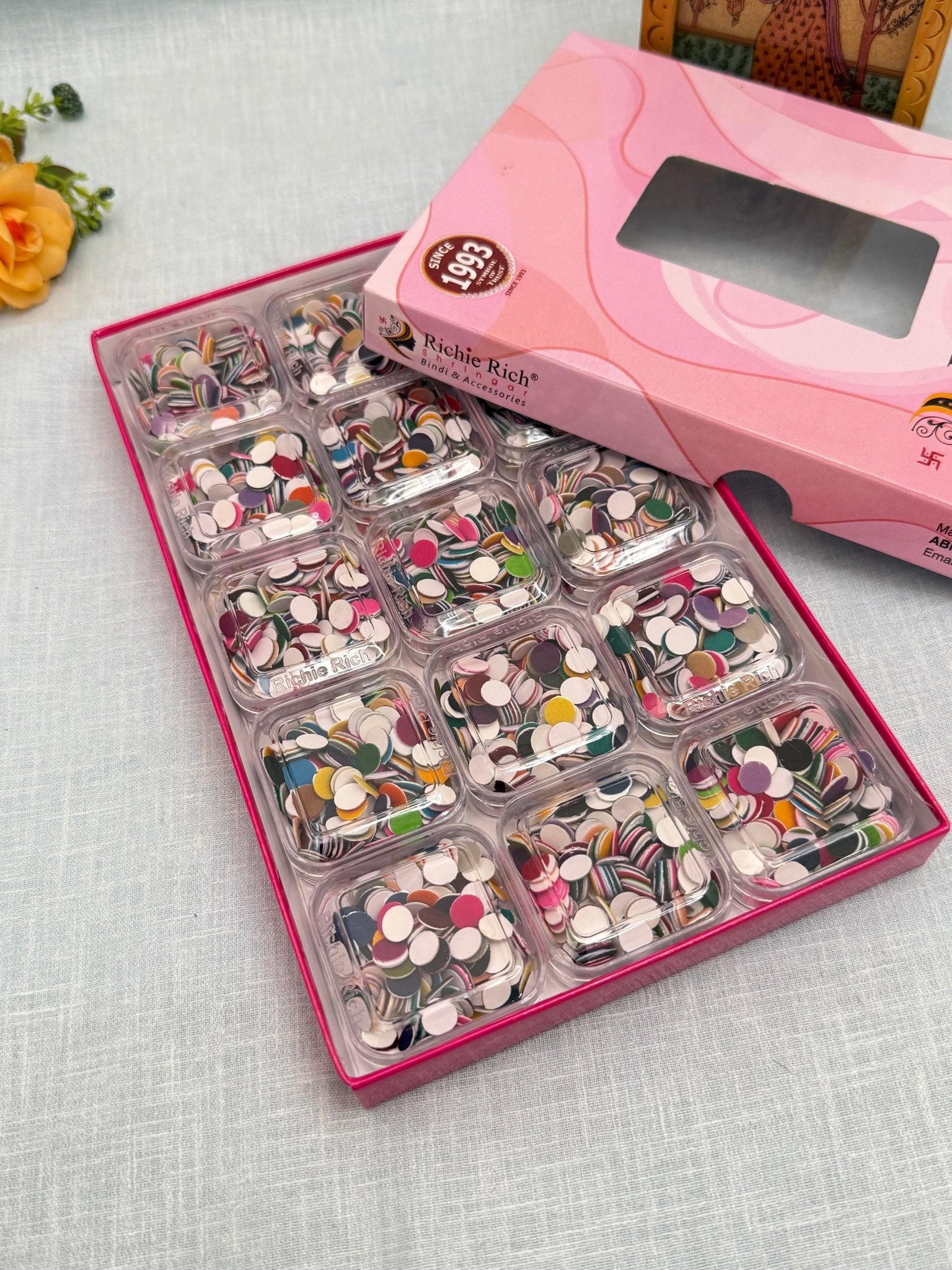 Full Bindi Box - Size 7.0 - Mahilas