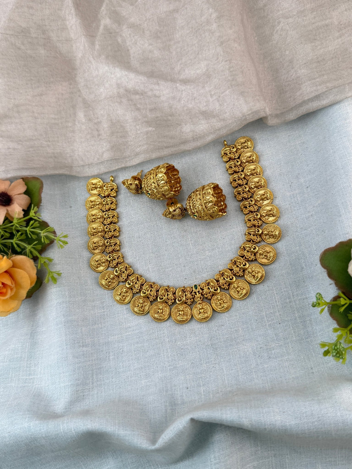 Gold Kaasu Lakshmi Necklace Set | 304 - Mahilas