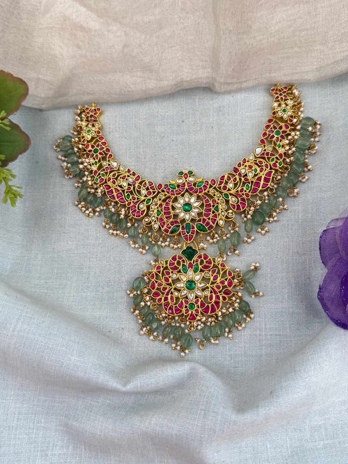Jadau Kundan Grand Flower Design Short Necklace Set | 103 - Mahilas